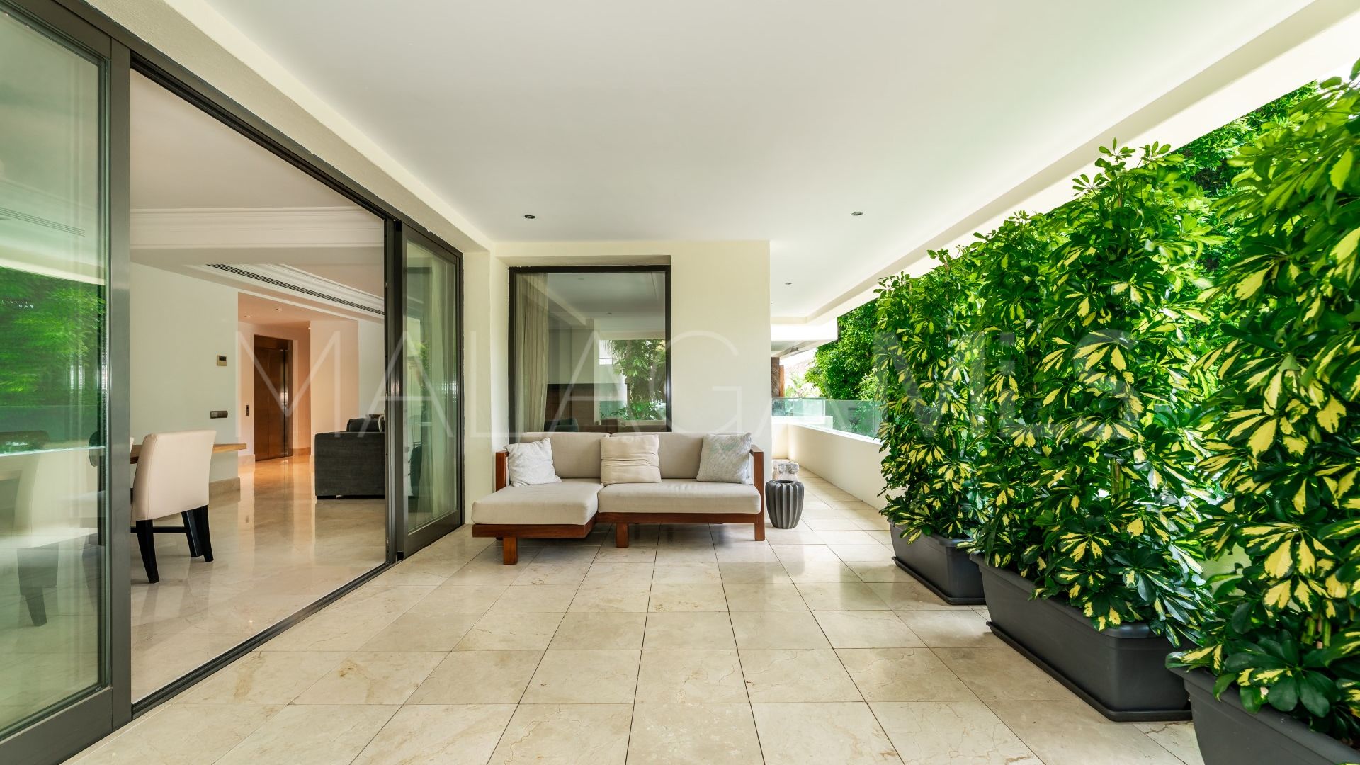 Apartment for sale in Los Monteros with 3 bedrooms