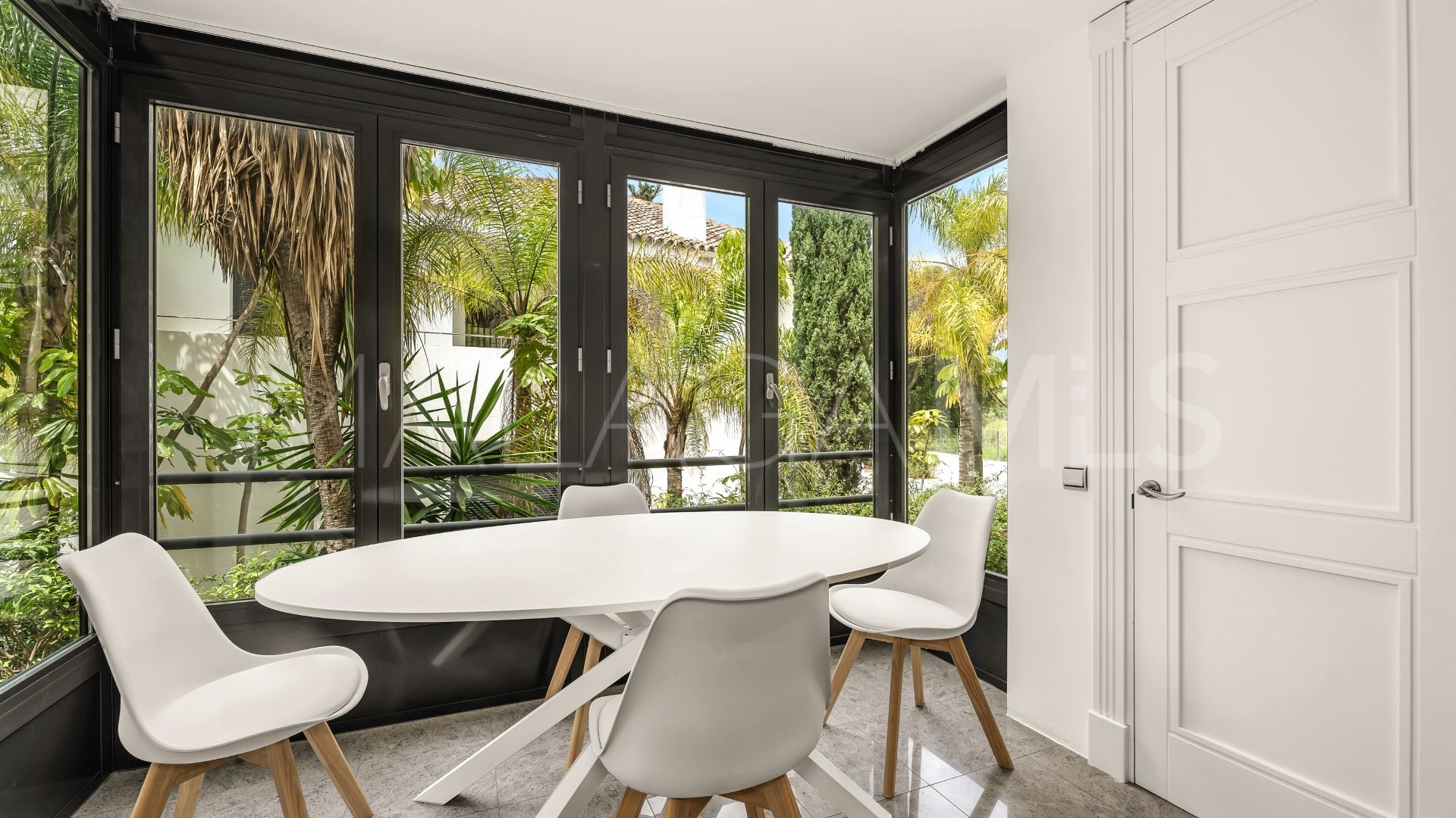 Apartment for sale in Los Monteros with 3 bedrooms