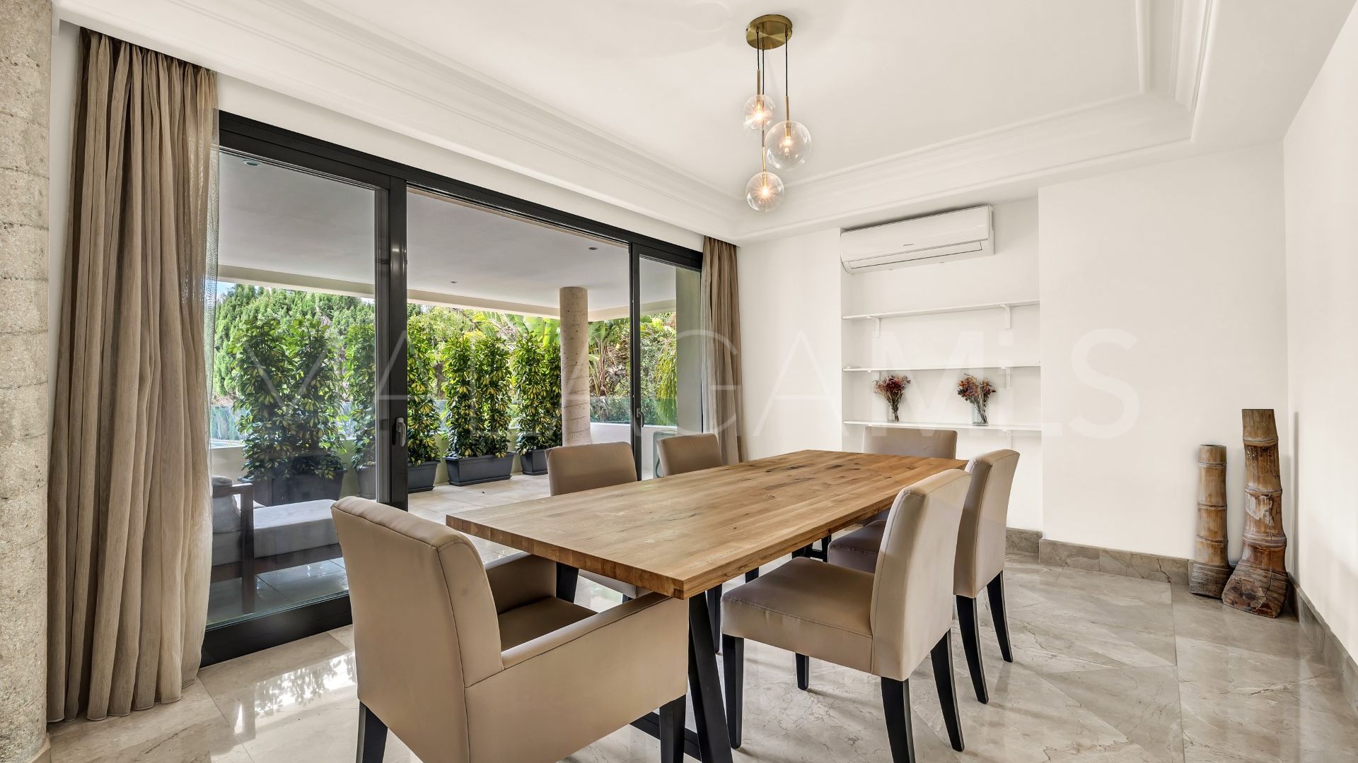 Apartment for sale in Los Monteros with 3 bedrooms