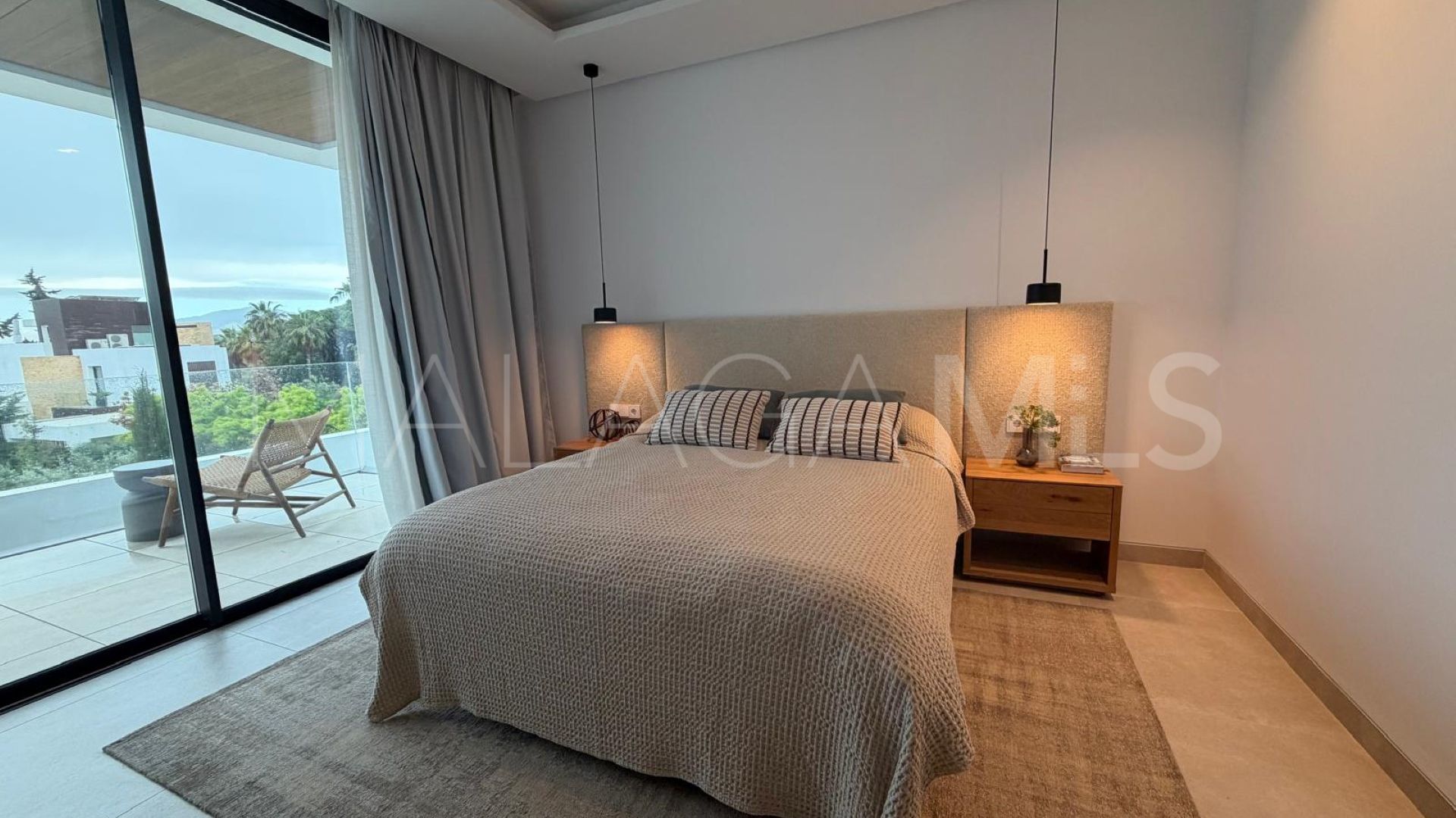 Buy La Fuente 4 bedrooms villa