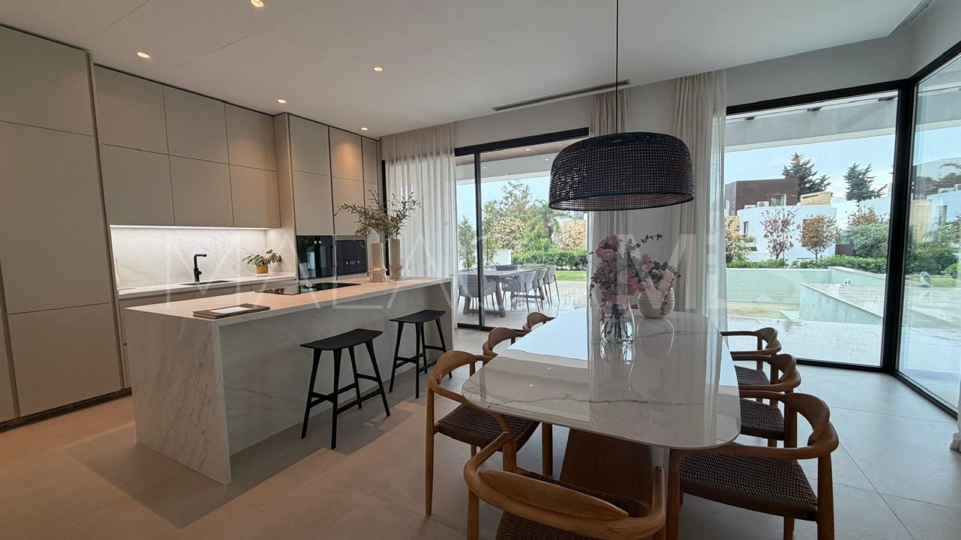 Buy La Fuente 4 bedrooms villa
