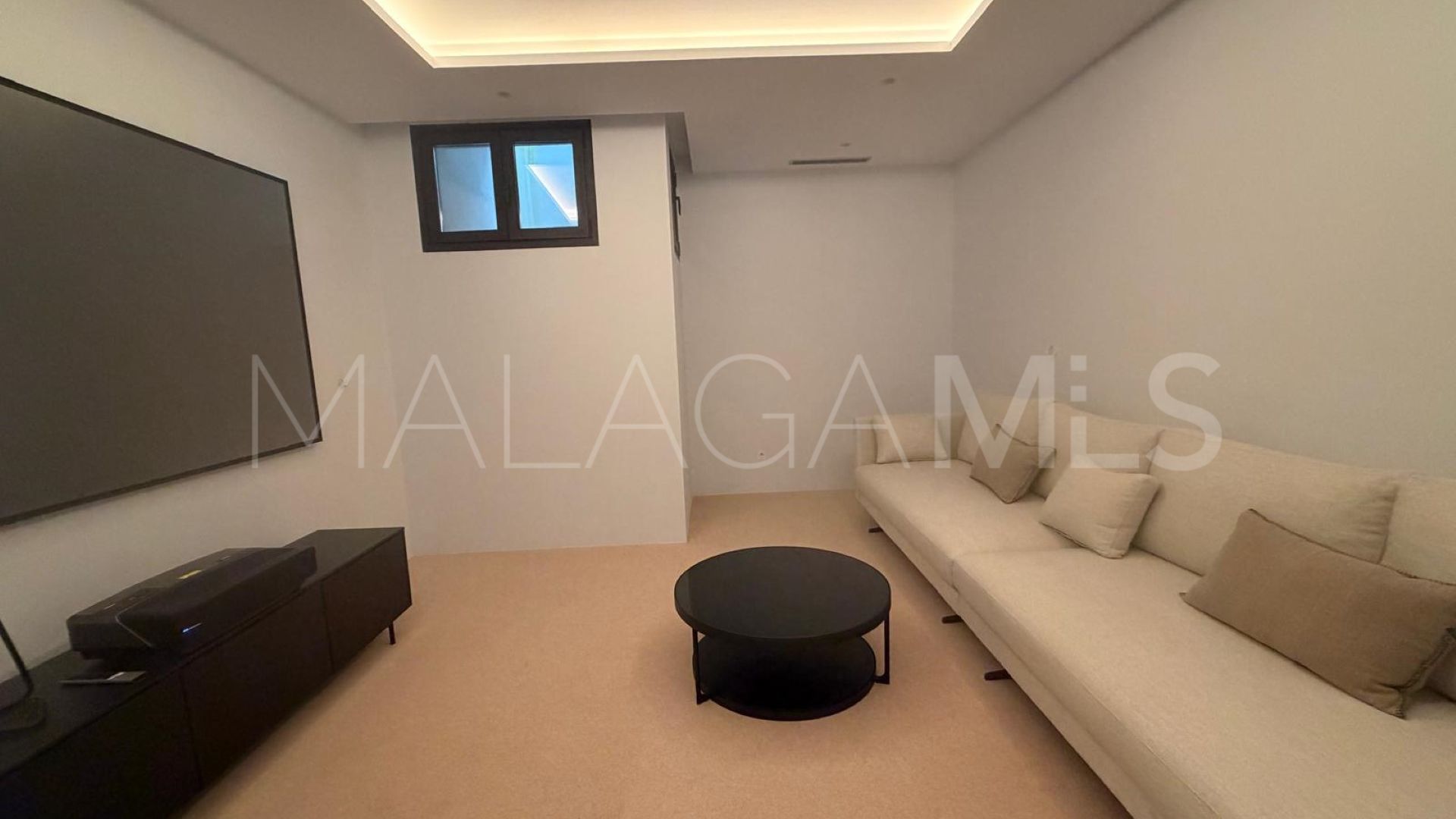 Buy La Fuente 4 bedrooms villa