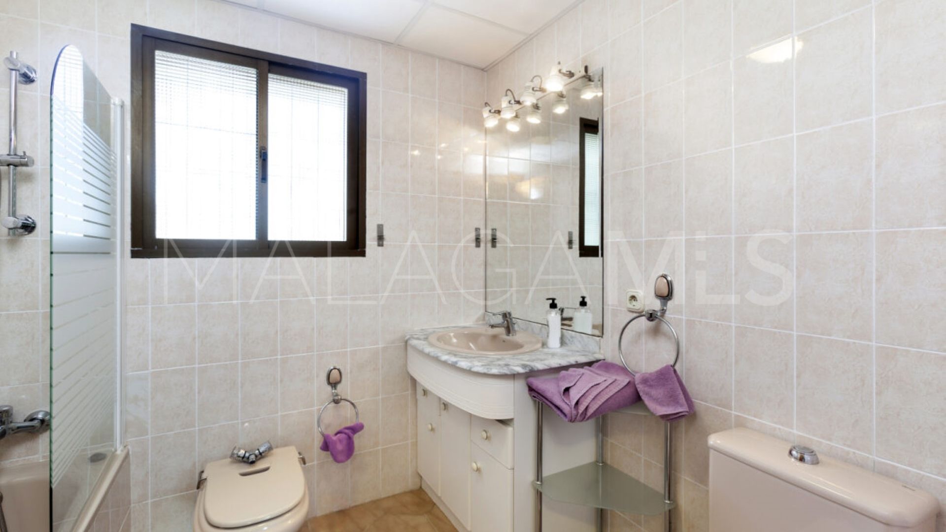 Se vende villa in Los Naranjos Golf