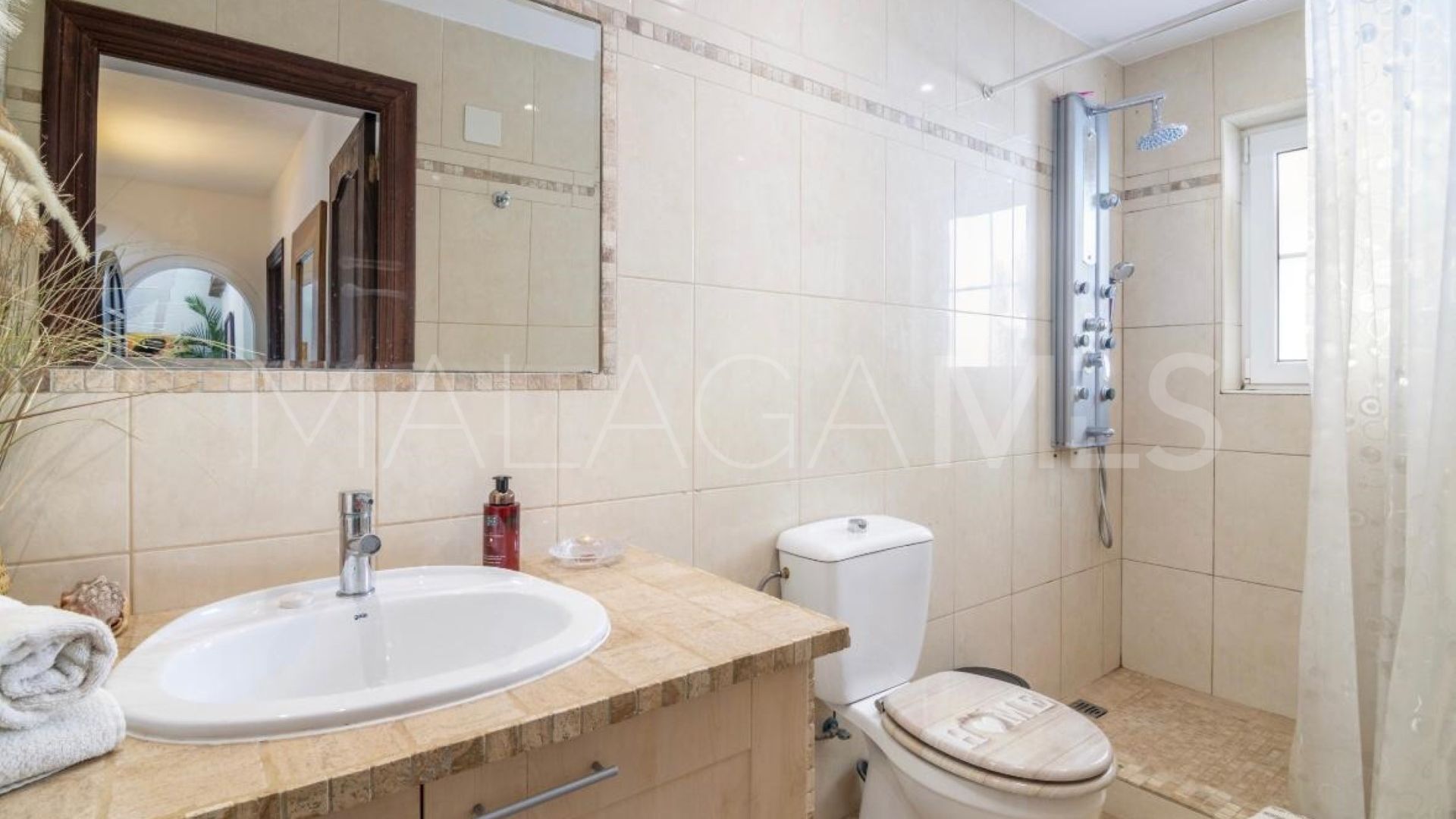 For sale Cerros del Lago villa