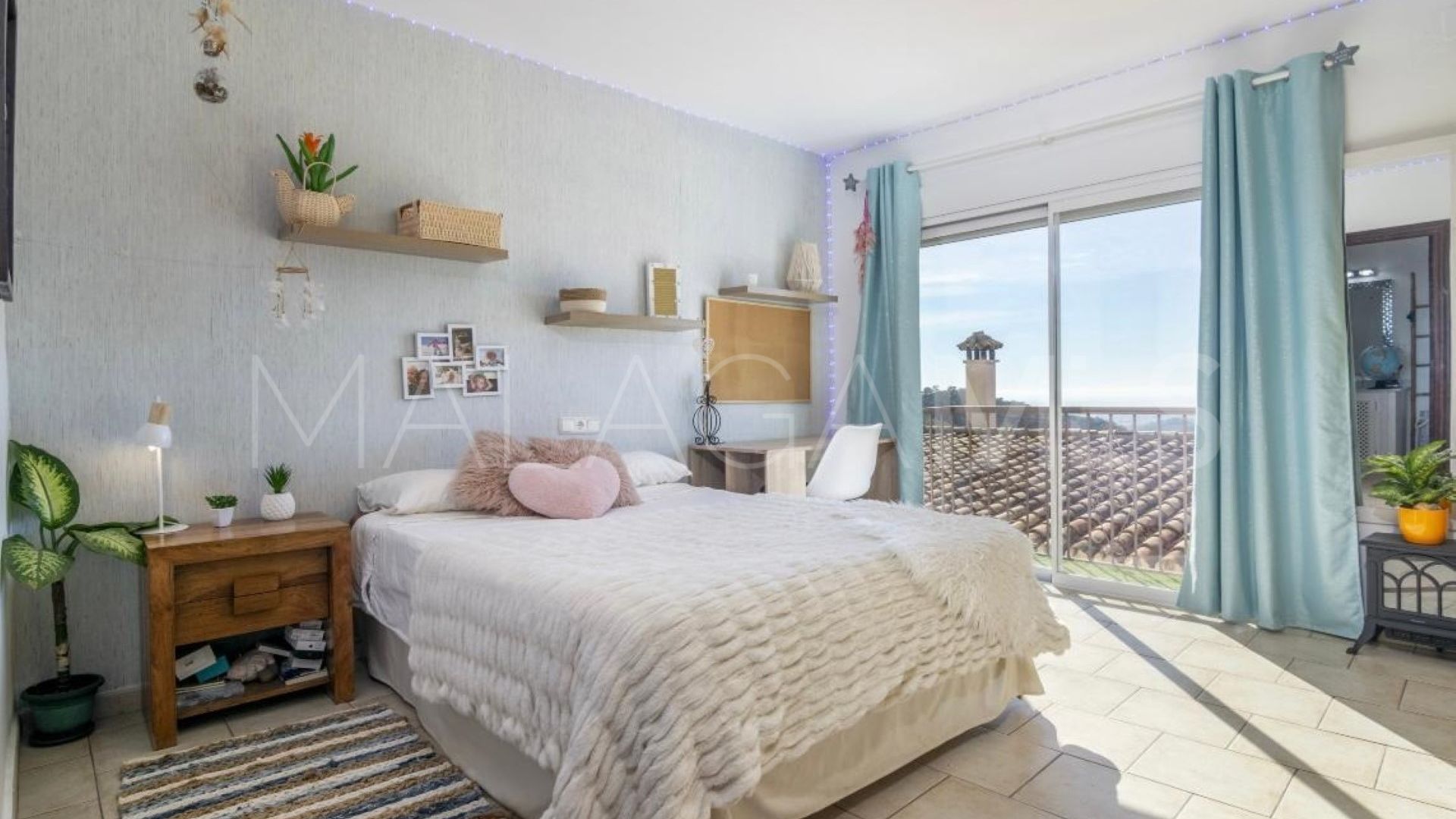 For sale Cerros del Lago villa