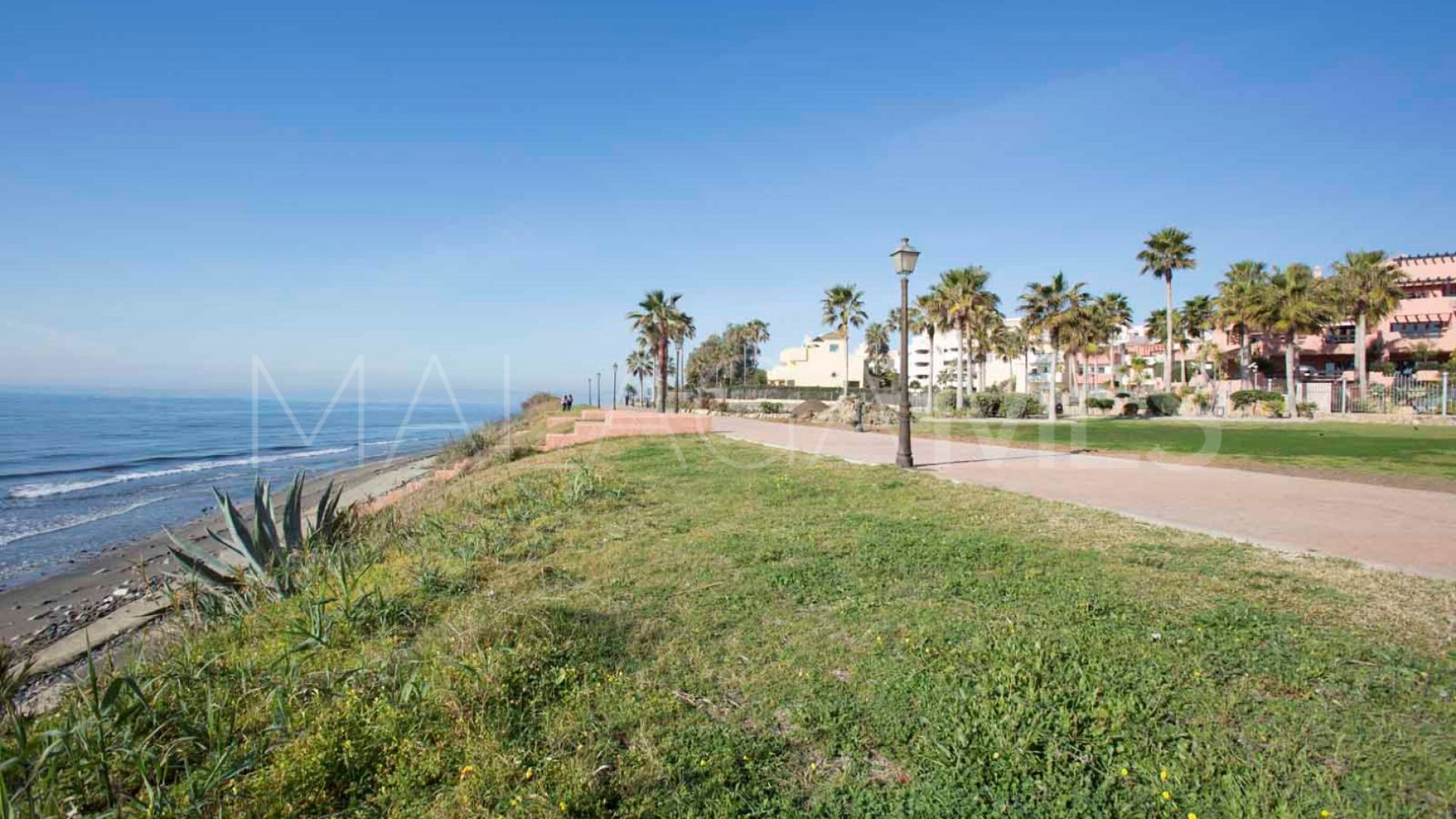 For sale 1 bedroom penthouse in Mar Azul