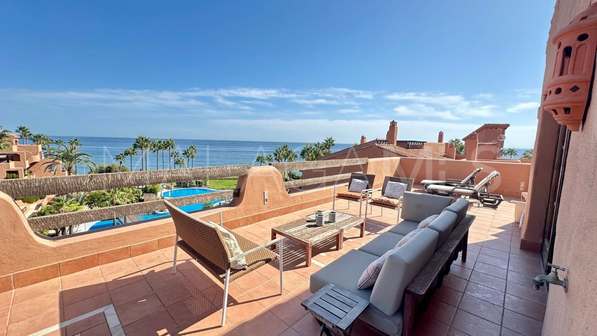 For sale 1 bedroom penthouse in Mar Azul