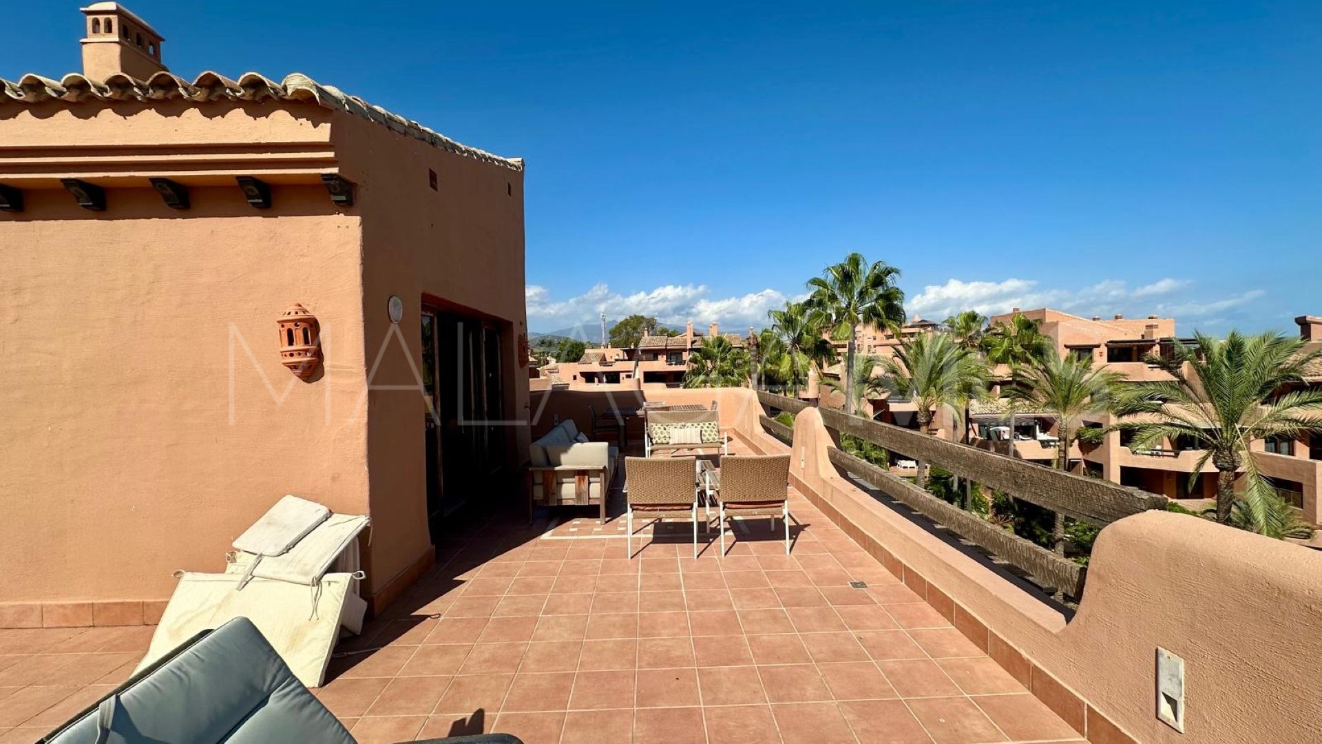 For sale 1 bedroom penthouse in Mar Azul