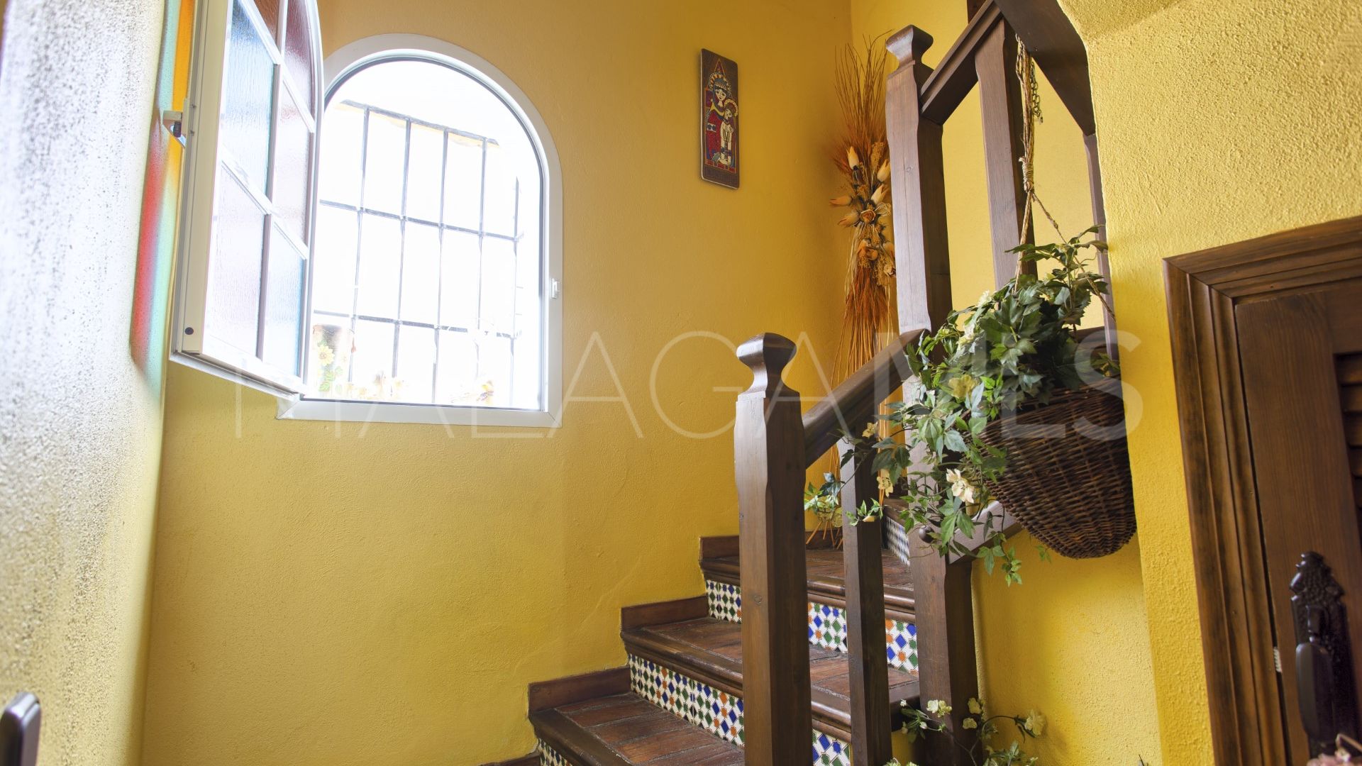 3 bedrooms town house for sale in Benahavis Centro