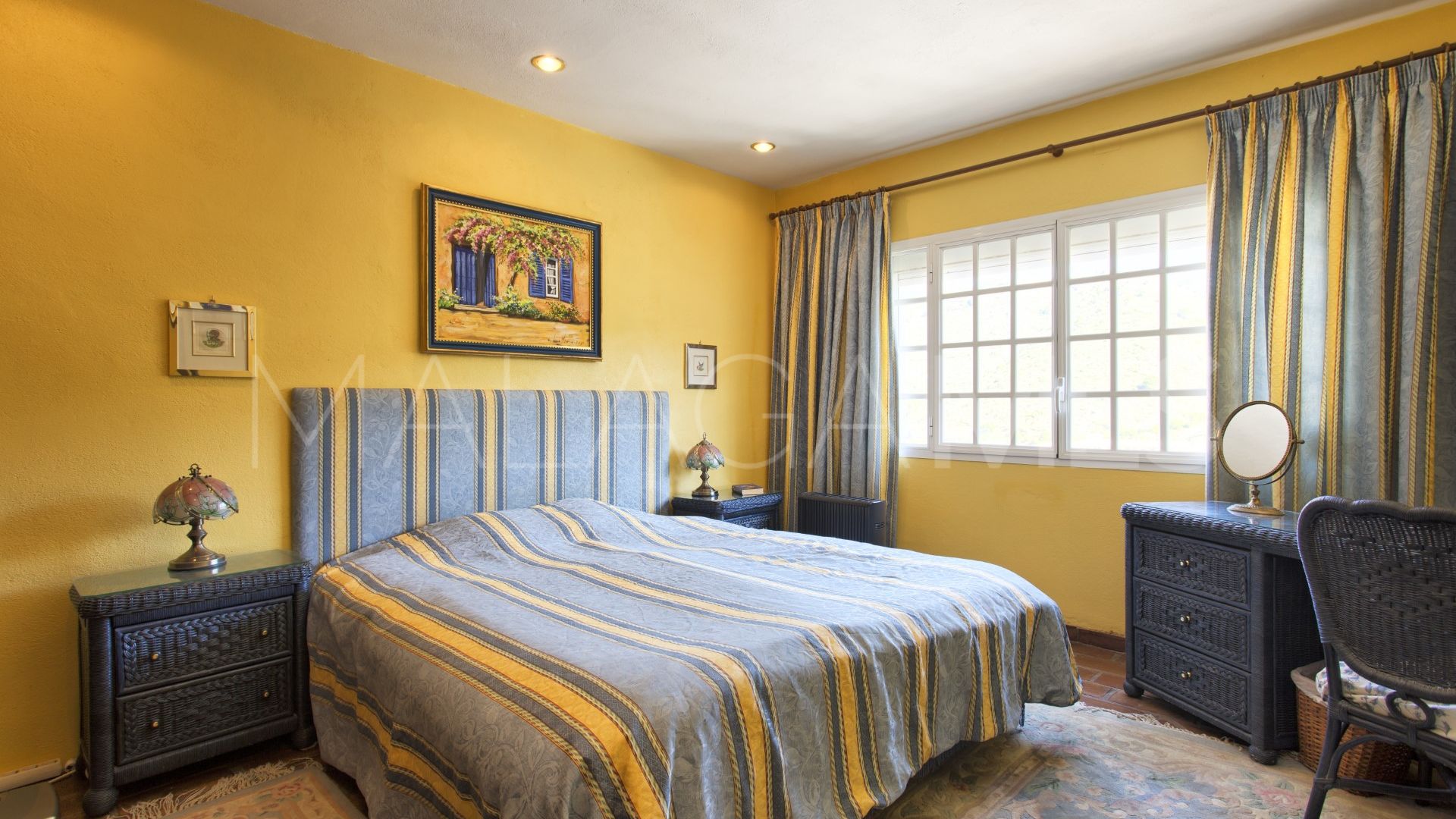 3 bedrooms town house for sale in Benahavis Centro