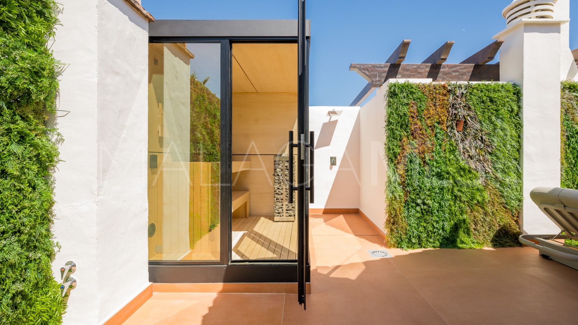 Takvåning for sale in Bahía del Velerín