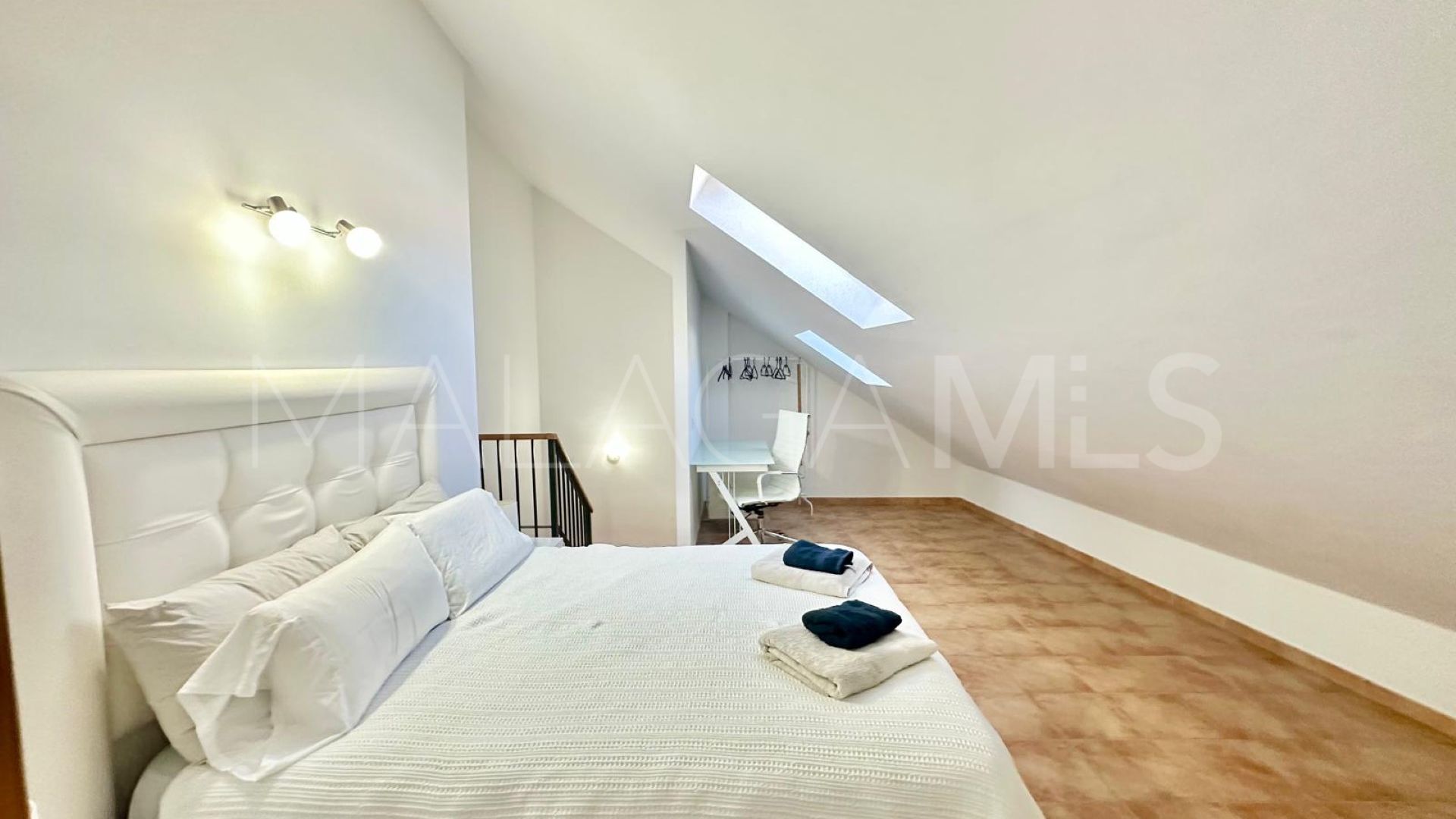 For sale duplex penthouse in Casco antiguo