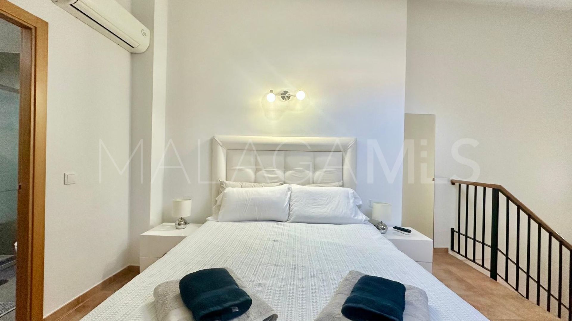 For sale duplex penthouse in Casco antiguo