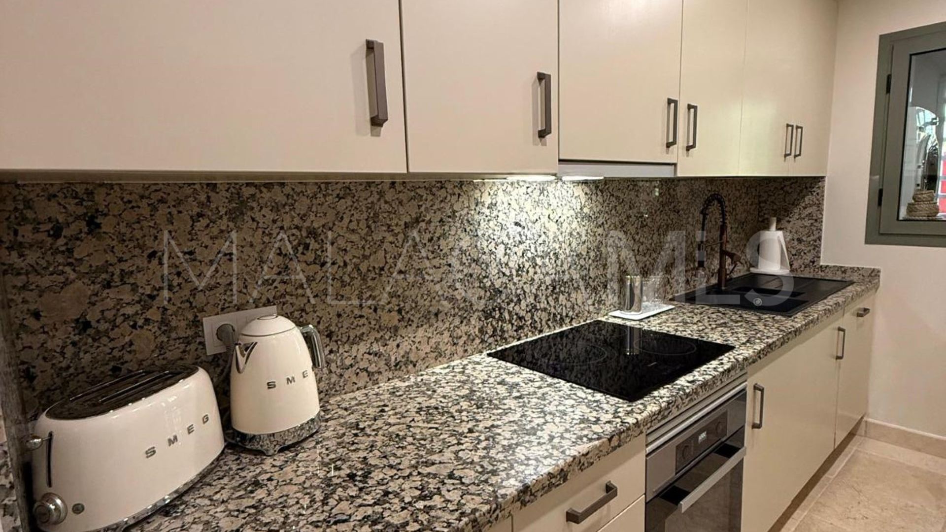 Wohnung for sale in Benatalaya