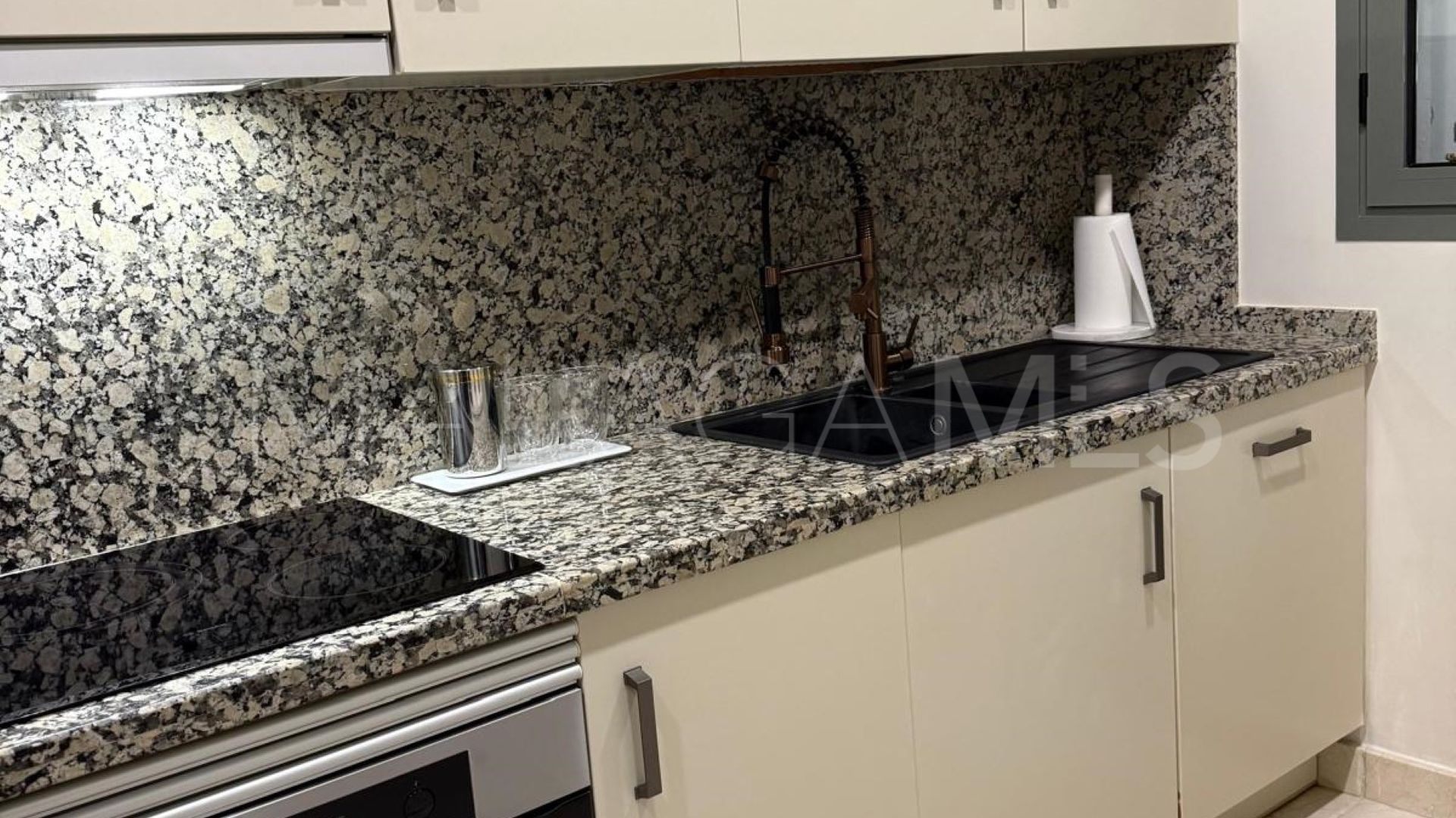 Wohnung for sale in Benatalaya