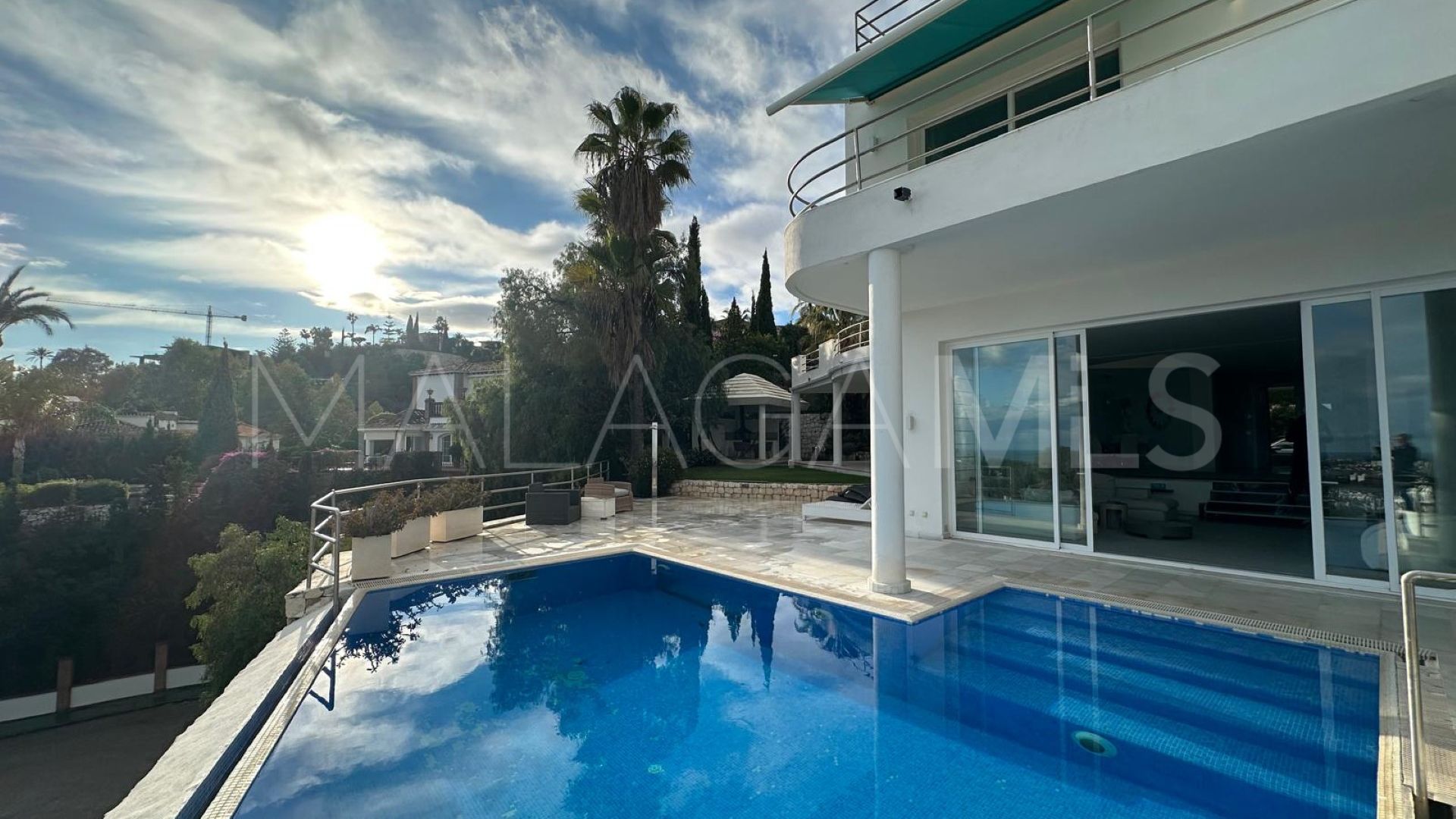 4 bedrooms villa for sale in El Herrojo