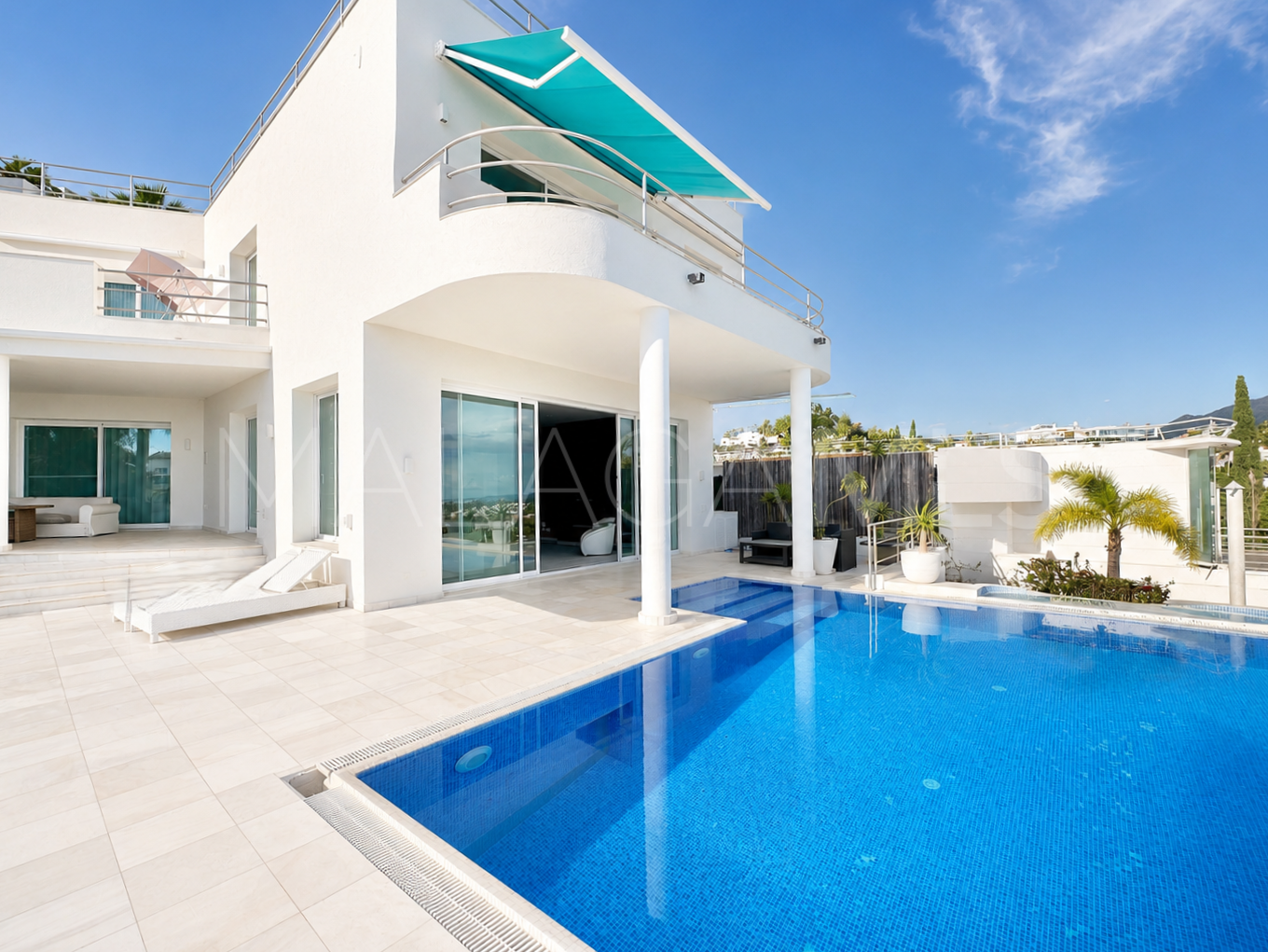 Villa for sale in El Herrojo