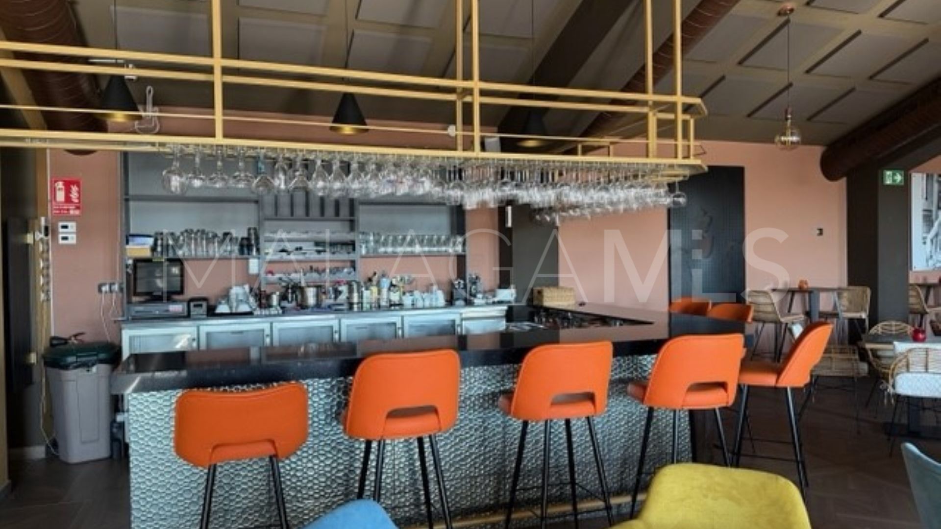 For sale bar in Benavista