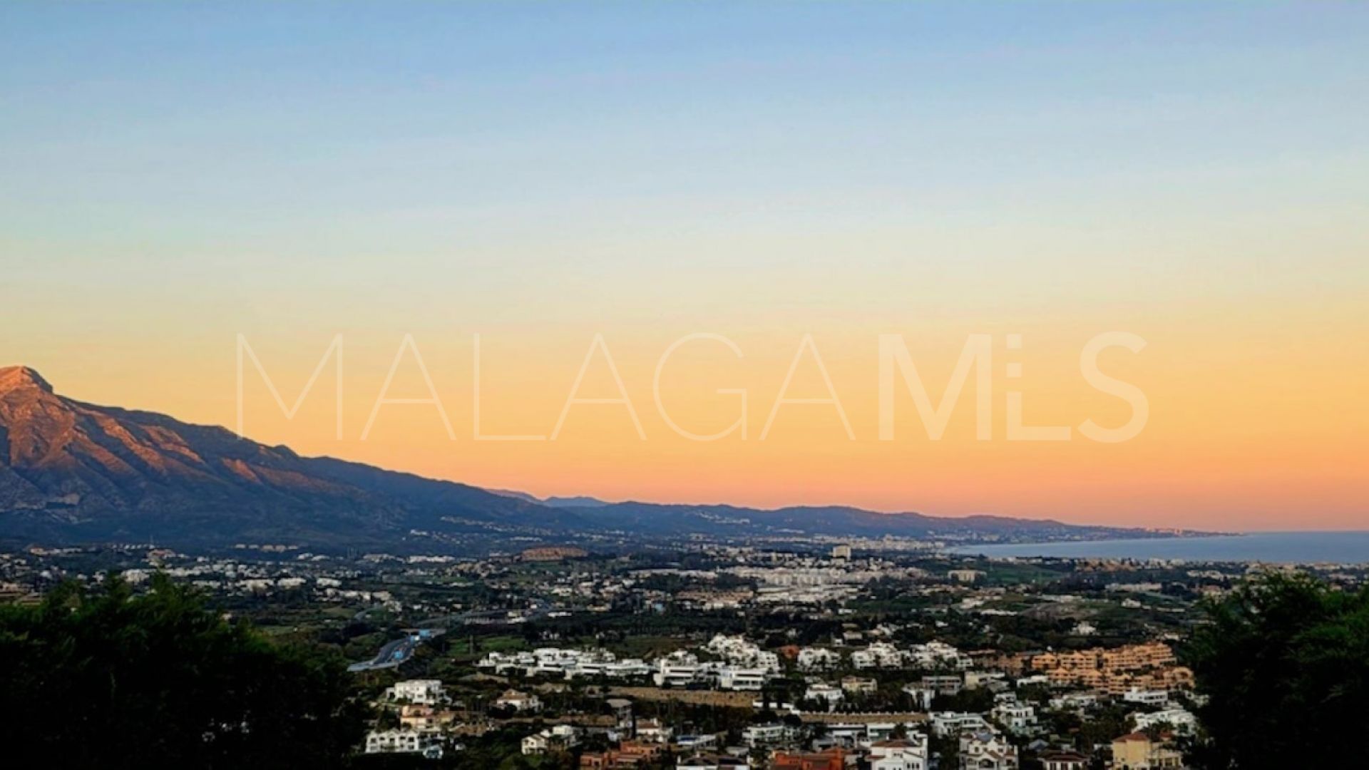 Reihenhaus for sale in Benahavis