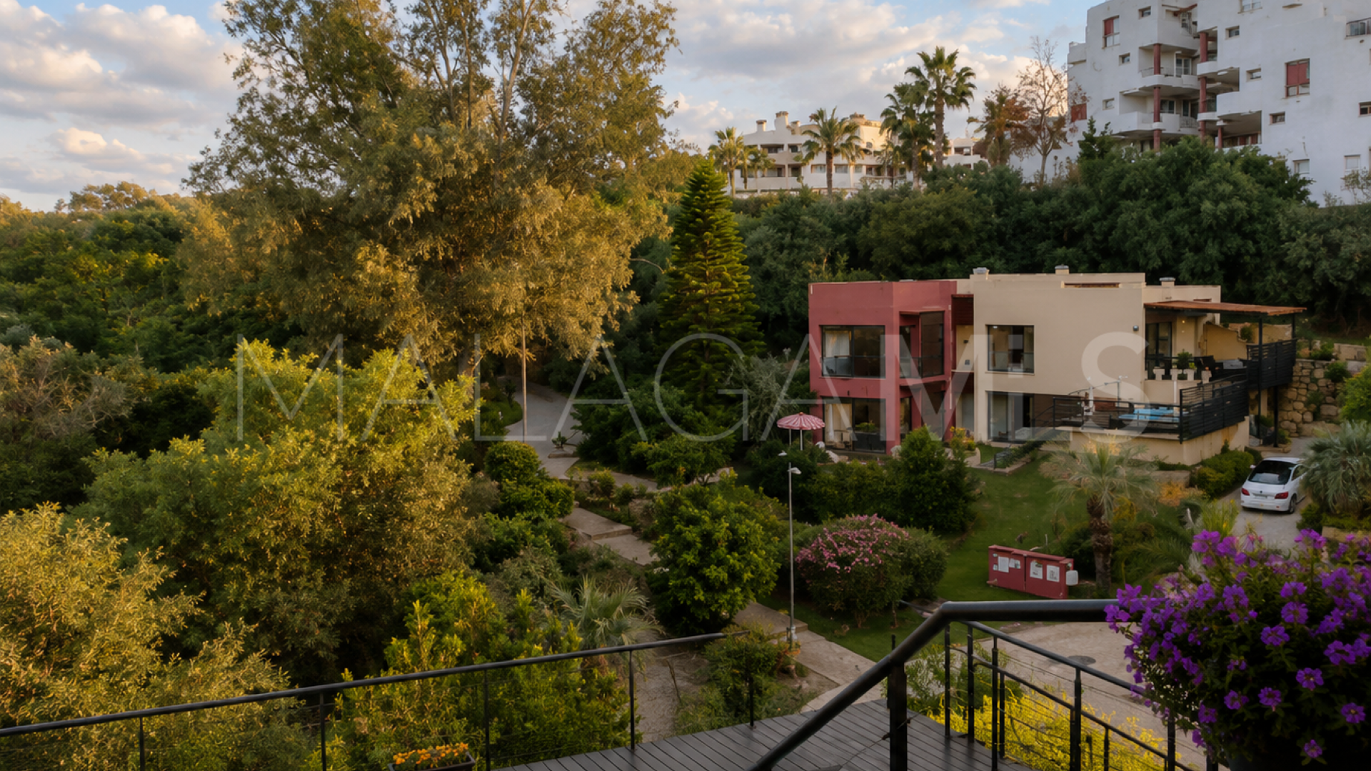 Villa for sale in Parque Botanico