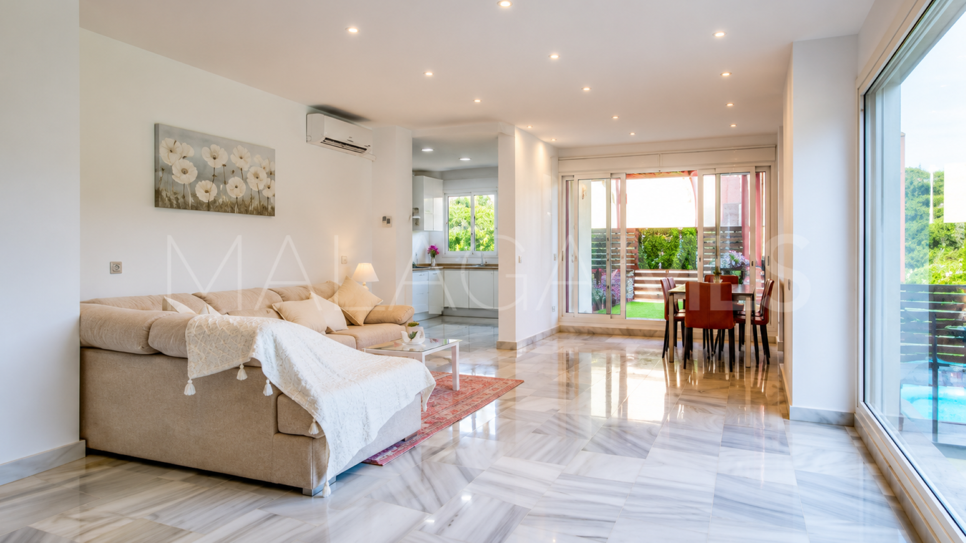 Villa for sale in Parque Botanico