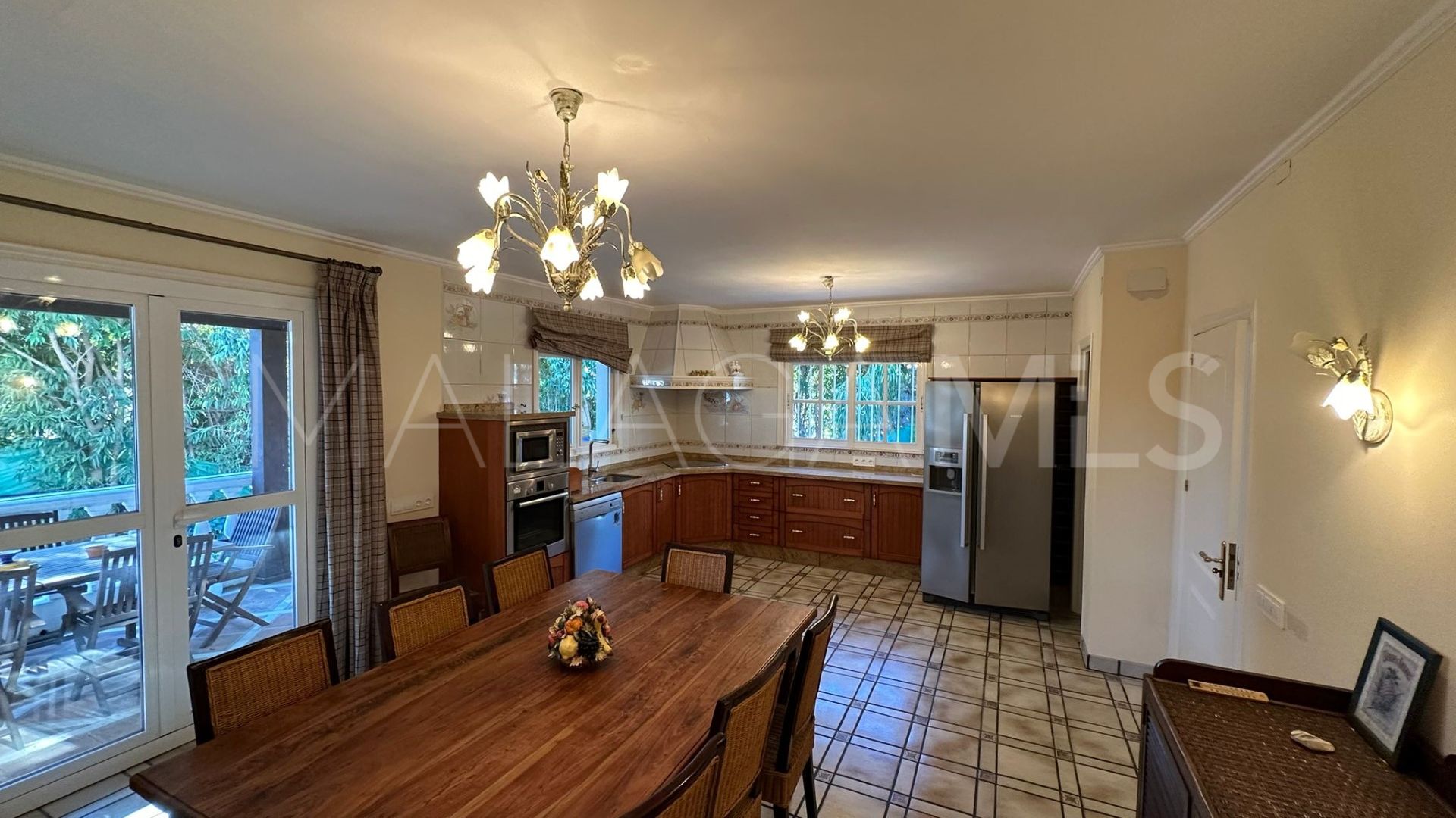 Villa for sale in Marbesa