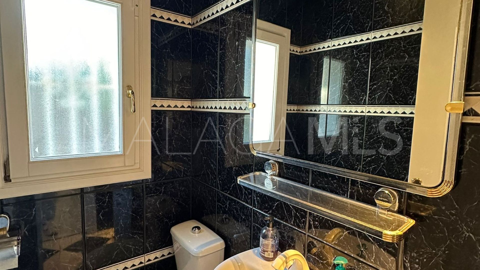 Villa for sale in Marbesa