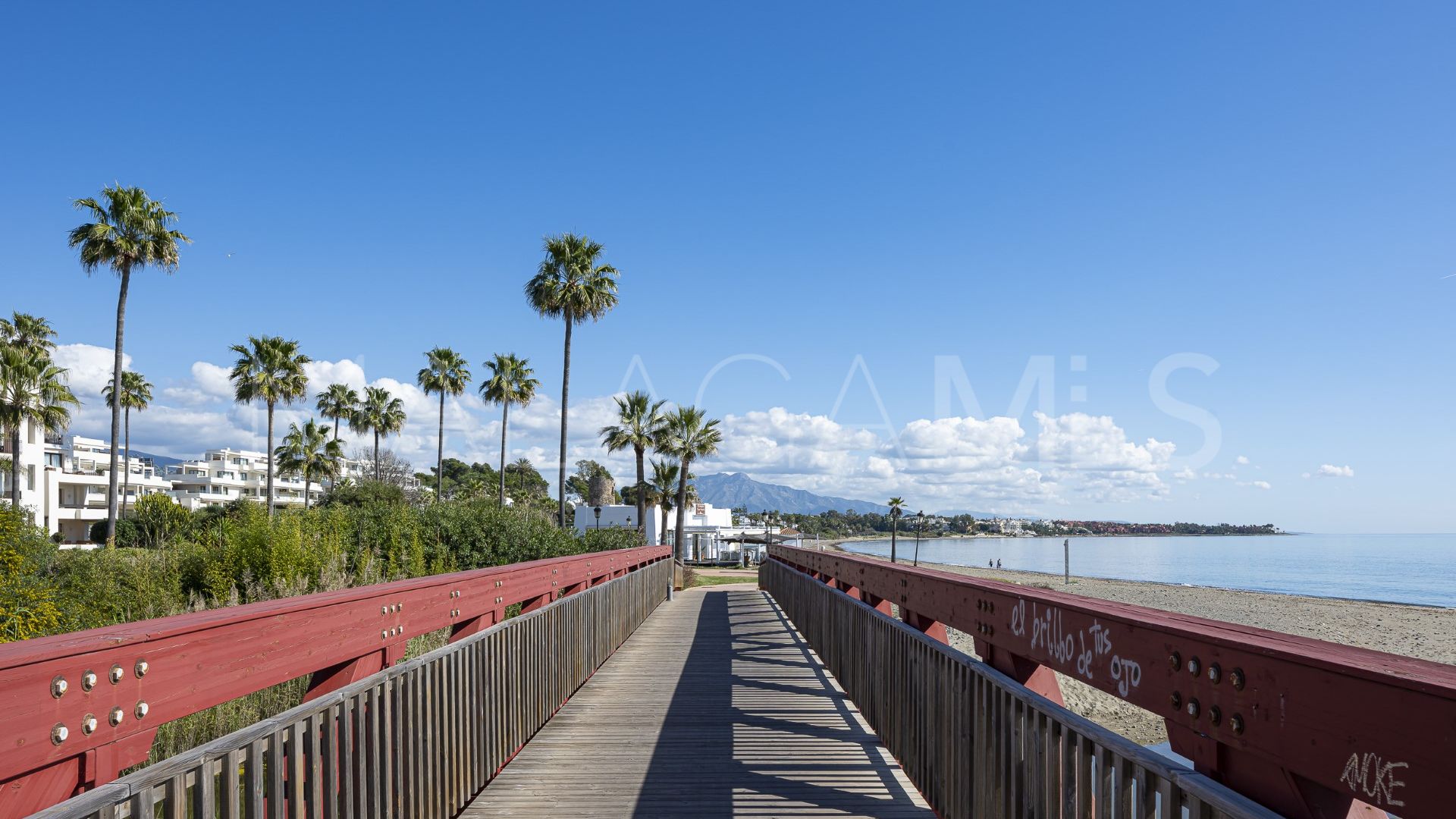 Apartamento planta baja for sale with 3 bedrooms in Bahía del Velerín