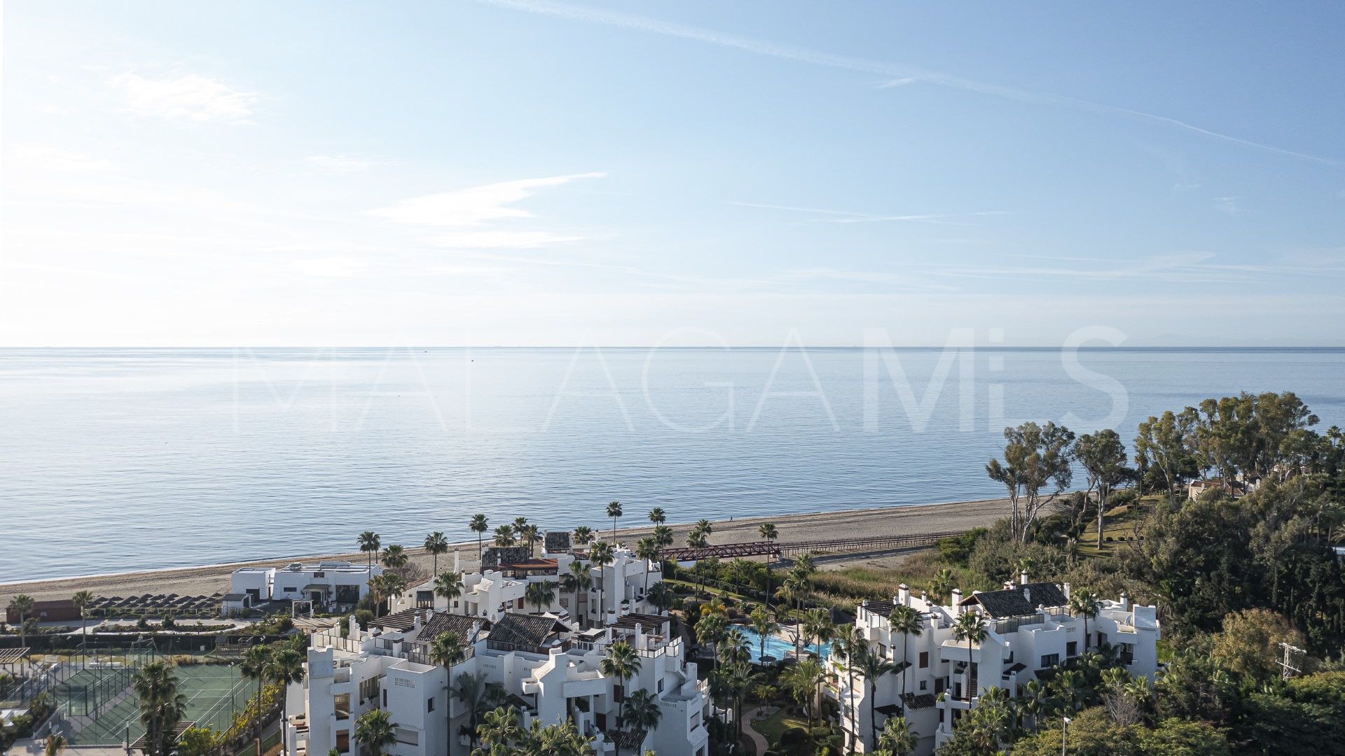 Apartamento planta baja for sale with 3 bedrooms in Bahía del Velerín