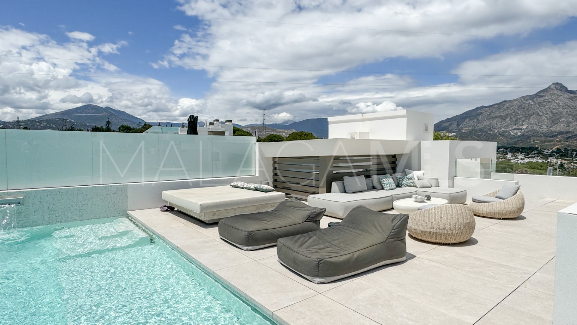 Maison de ville for sale in Celeste Marbella