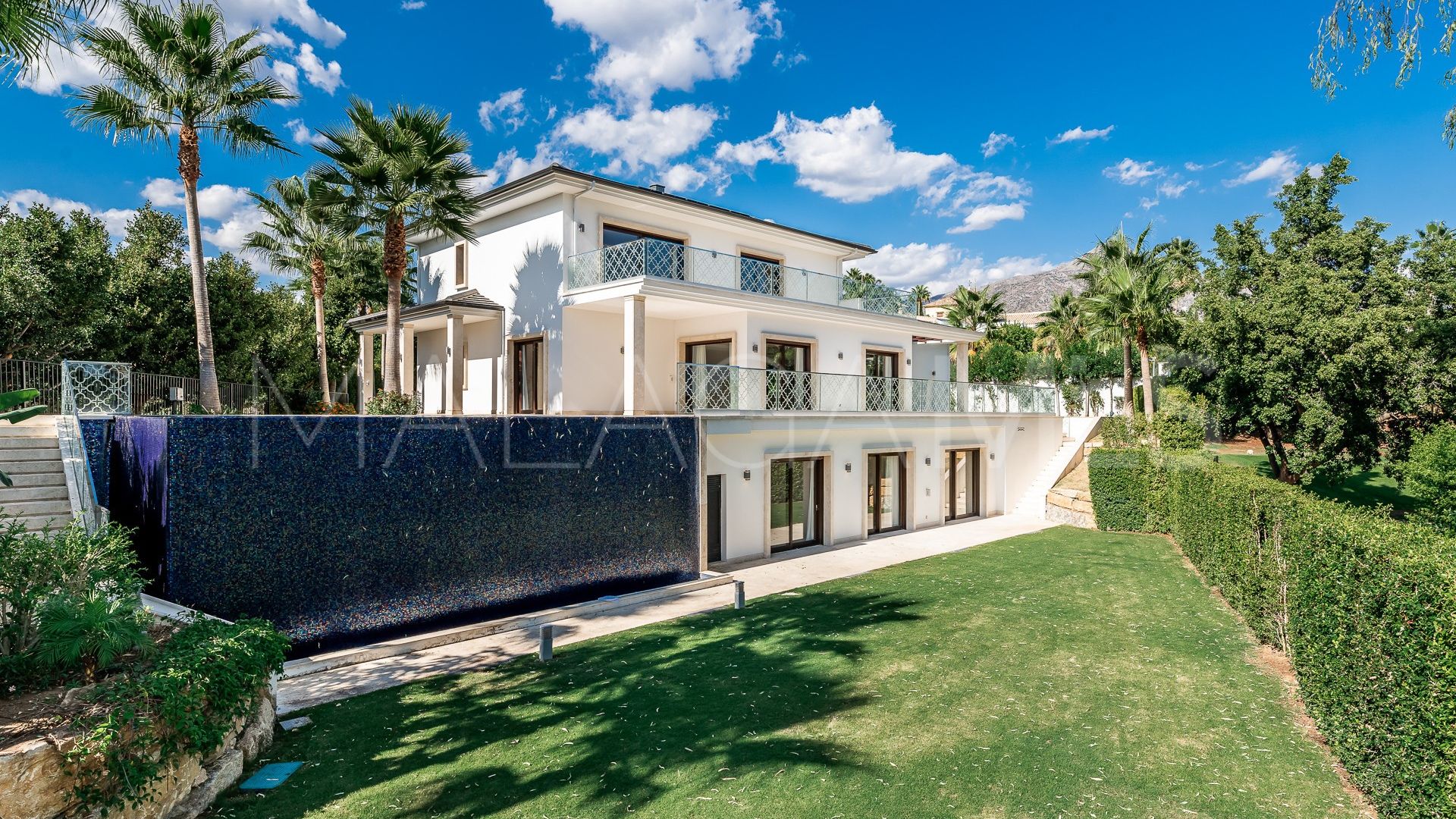 Villa with 5 bedrooms for sale in Supermanzana H