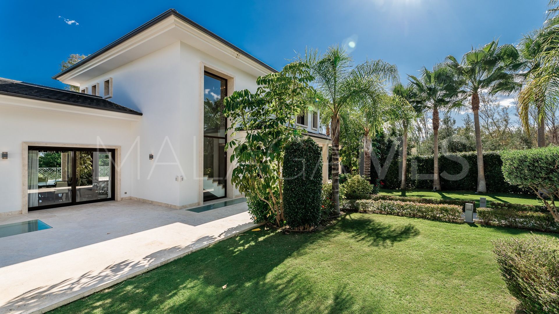 Villa with 5 bedrooms for sale in Supermanzana H