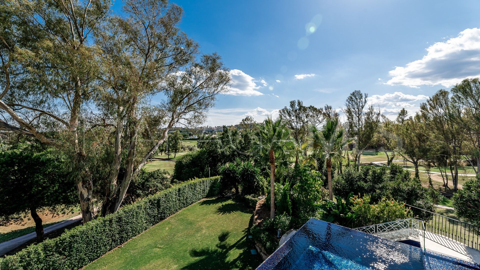 Villa with 5 bedrooms for sale in Supermanzana H