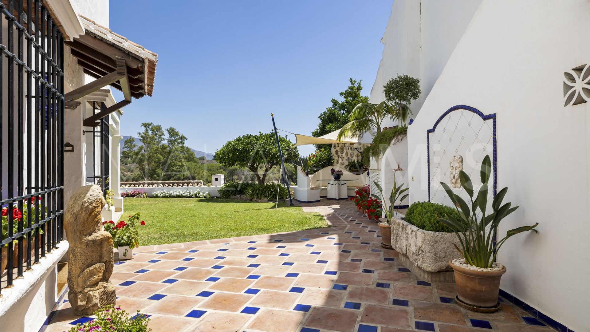 For sale town house in Los Toreros with 4 bedrooms