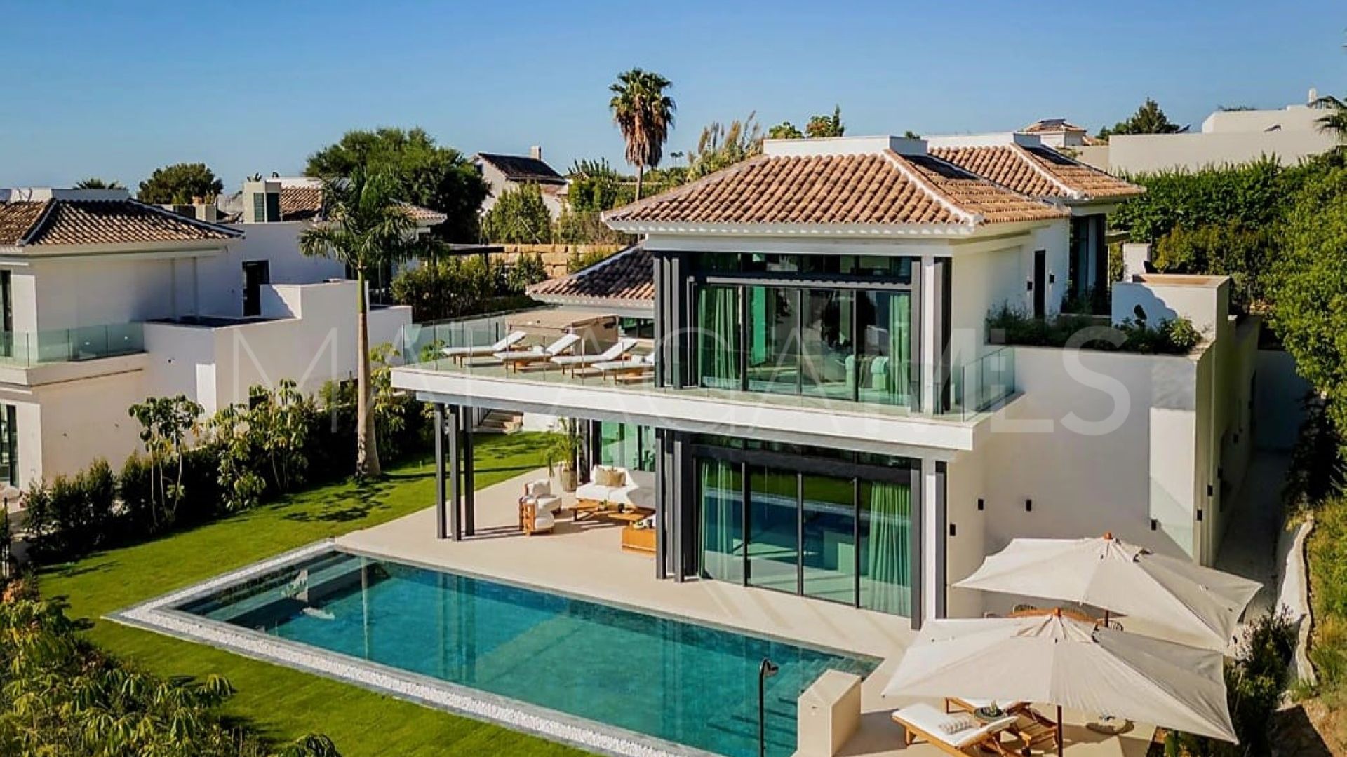 Villa for sale in Lomas del Rey