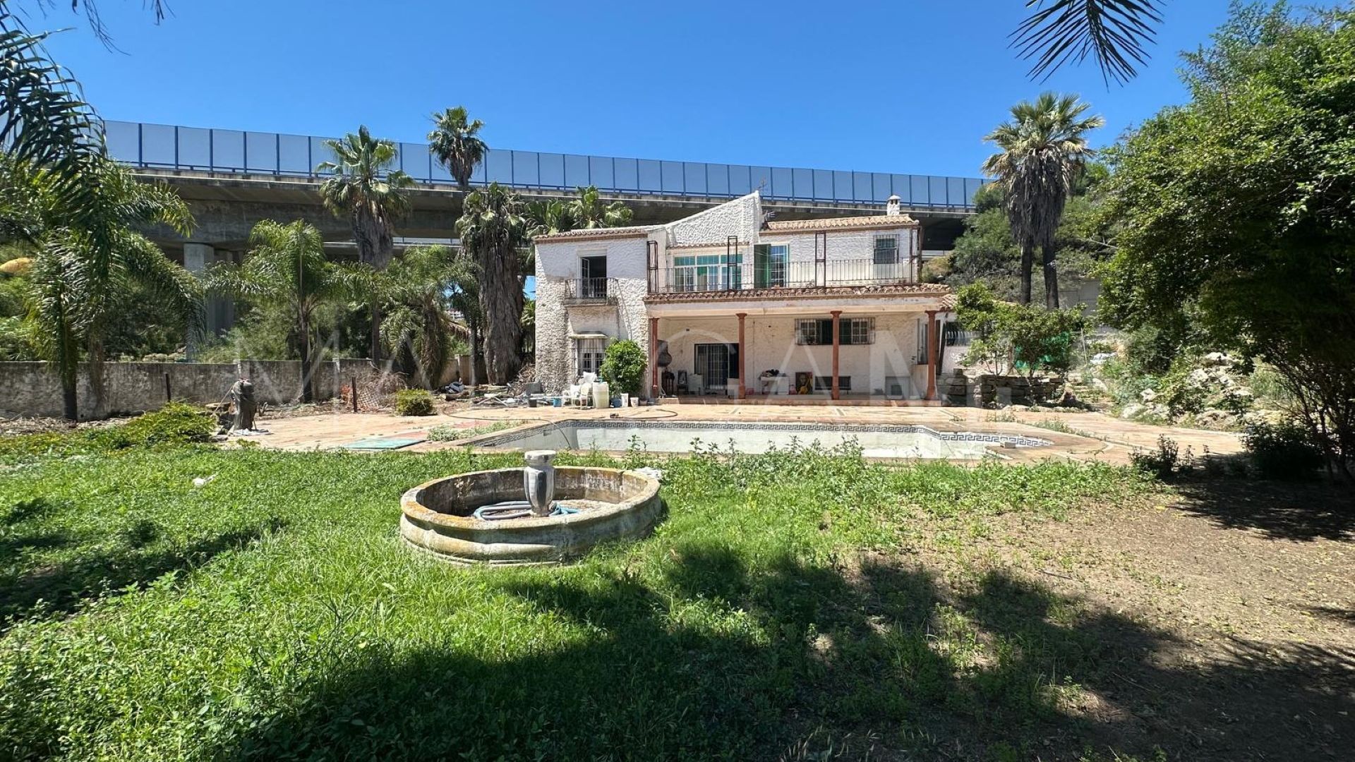Villa for sale in El Colorado