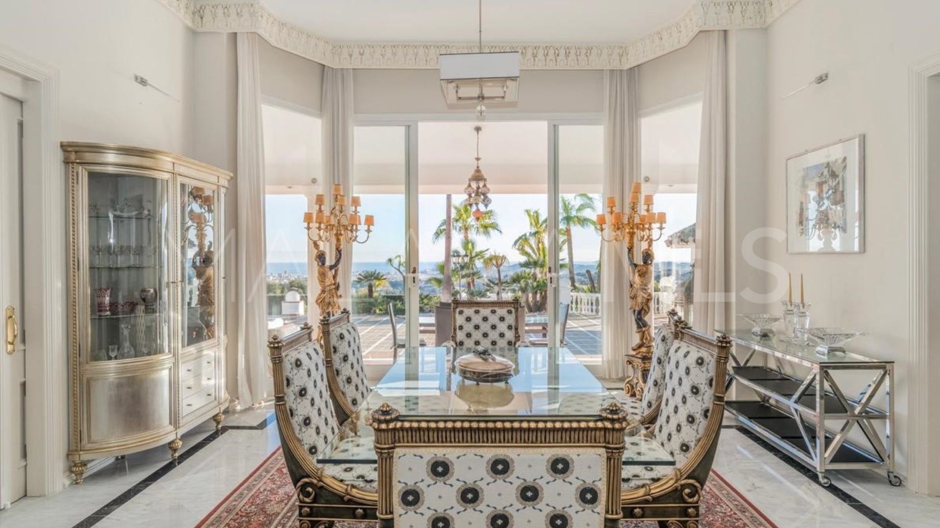 Villa for sale in Mijas Pueblo