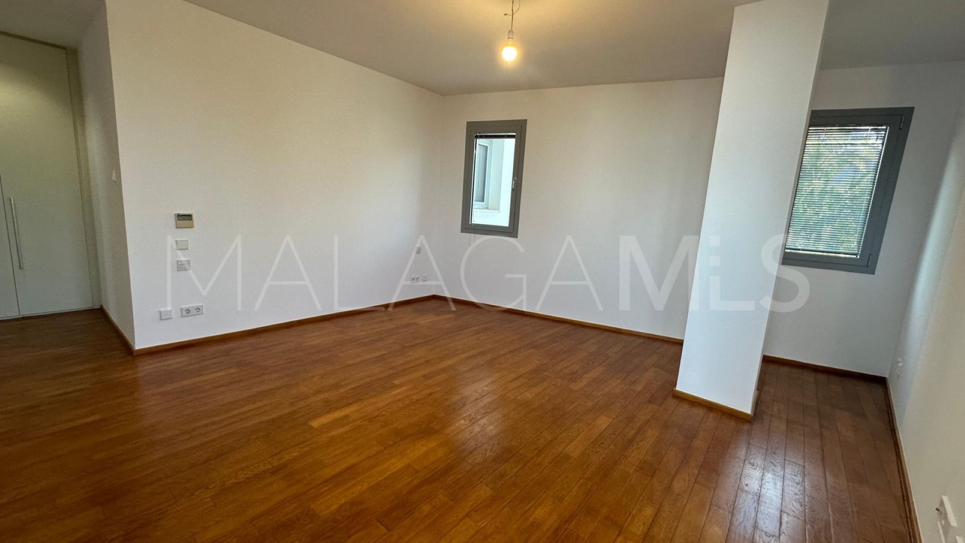 Radhus for sale in Meisho Hills