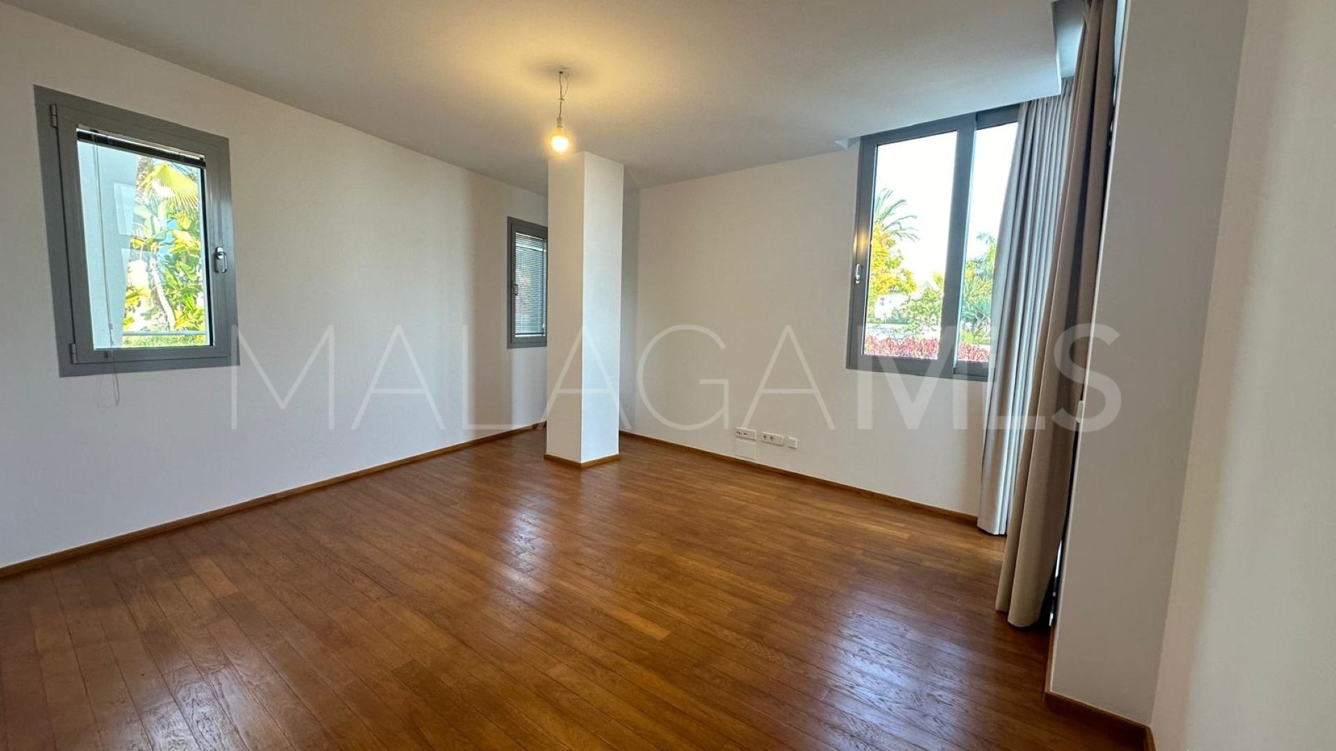 Radhus for sale in Meisho Hills
