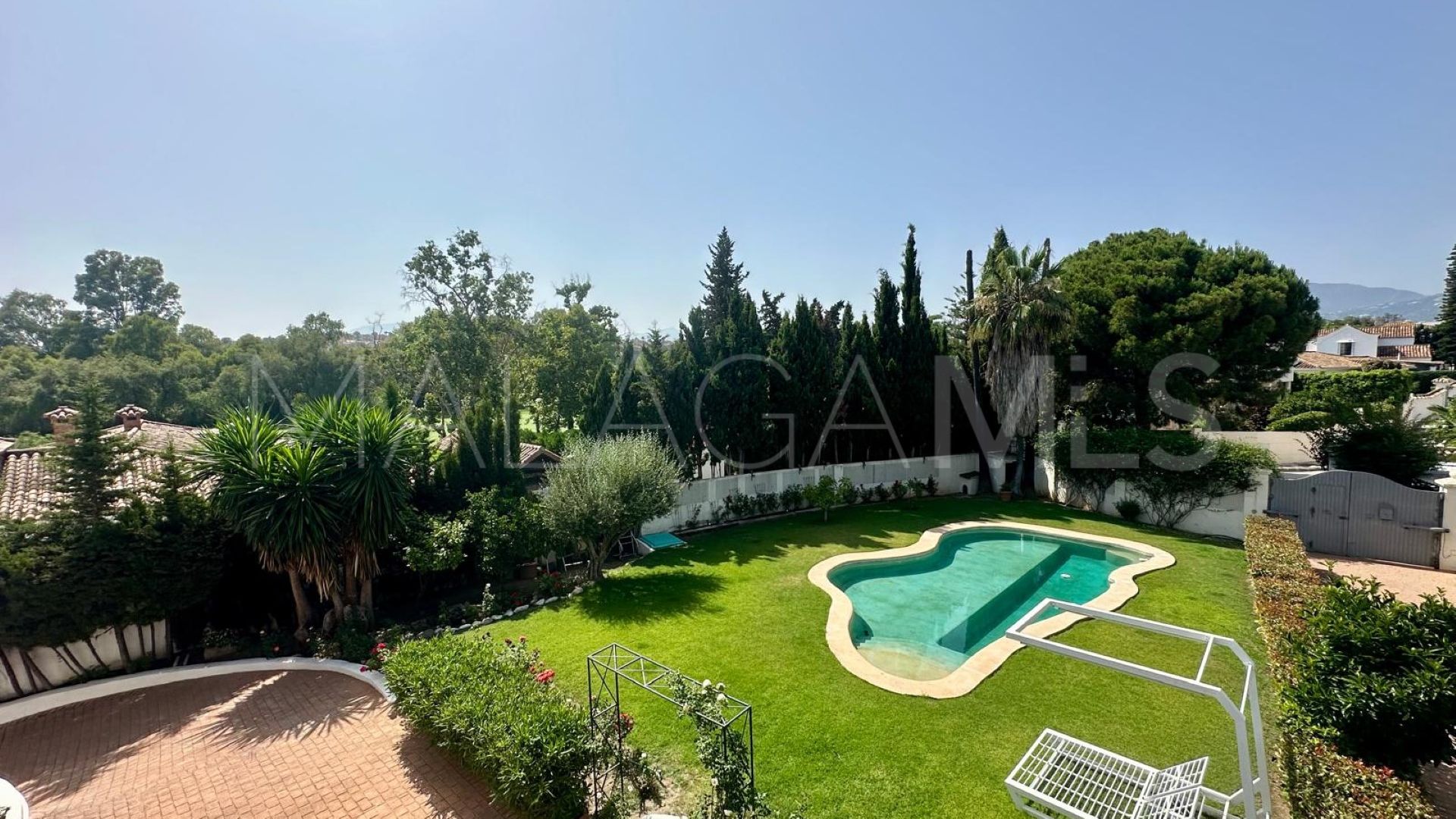 Villa for sale in Guadalmina Alta