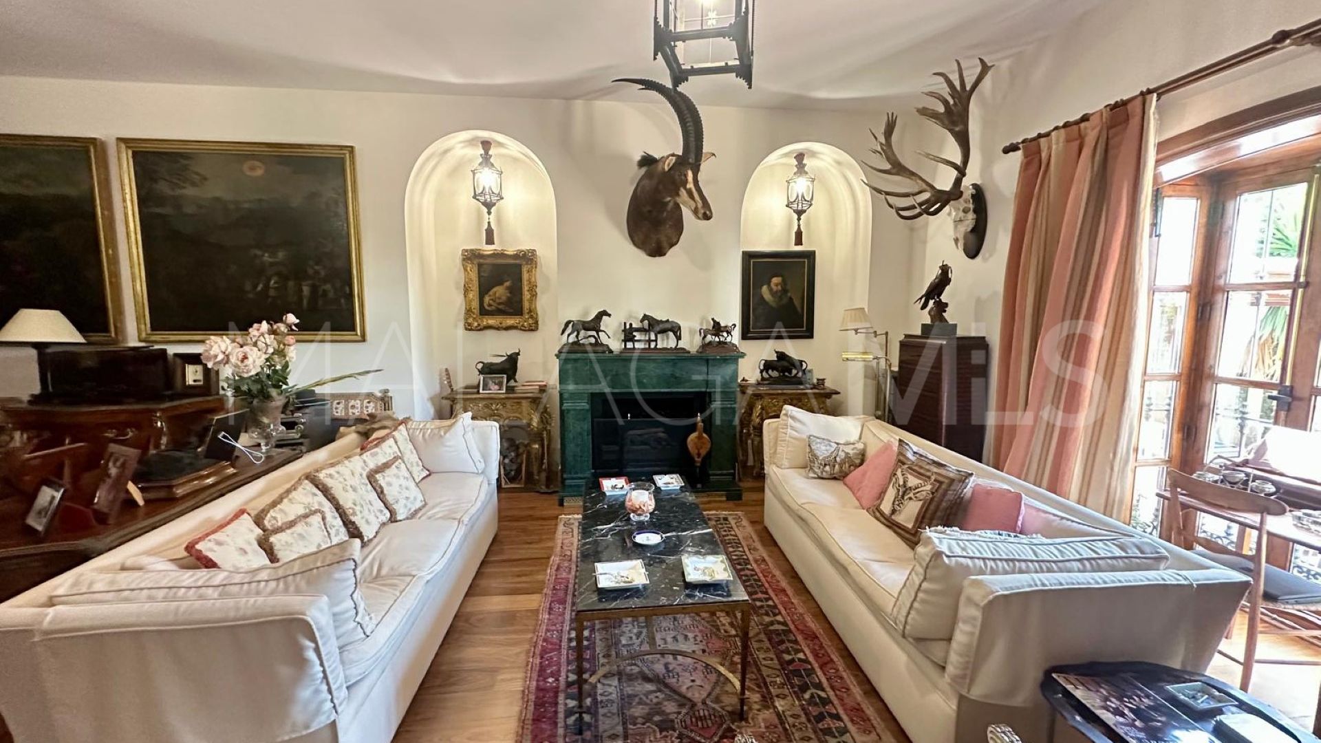 Villa for sale in Guadalmina Alta