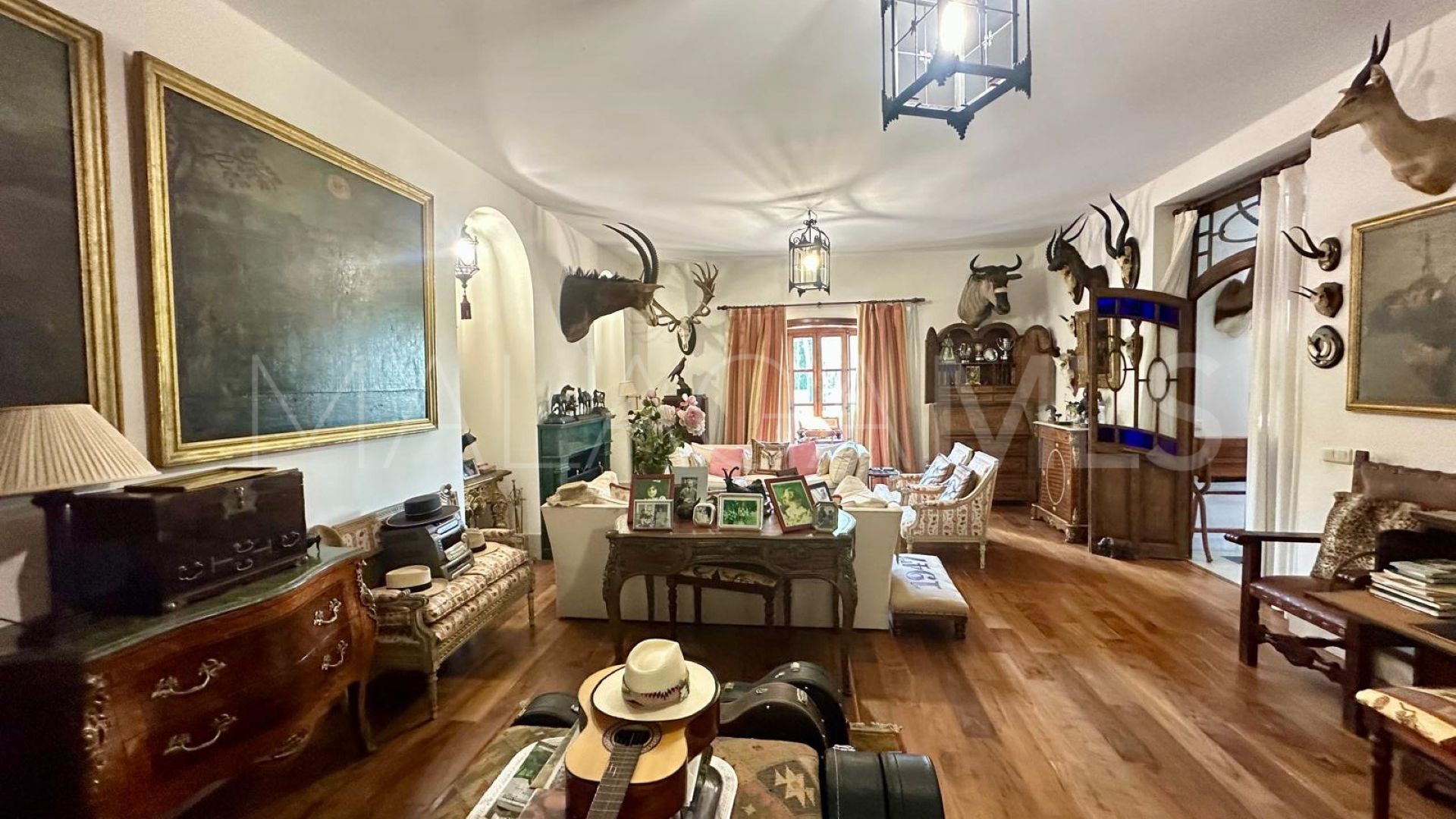Villa for sale in Guadalmina Alta