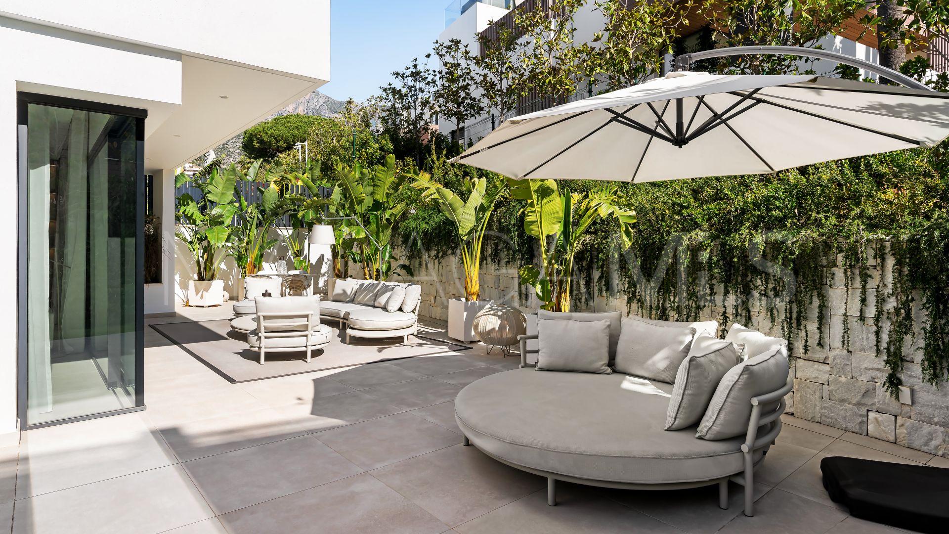 Villa for sale in Sierra Blanca