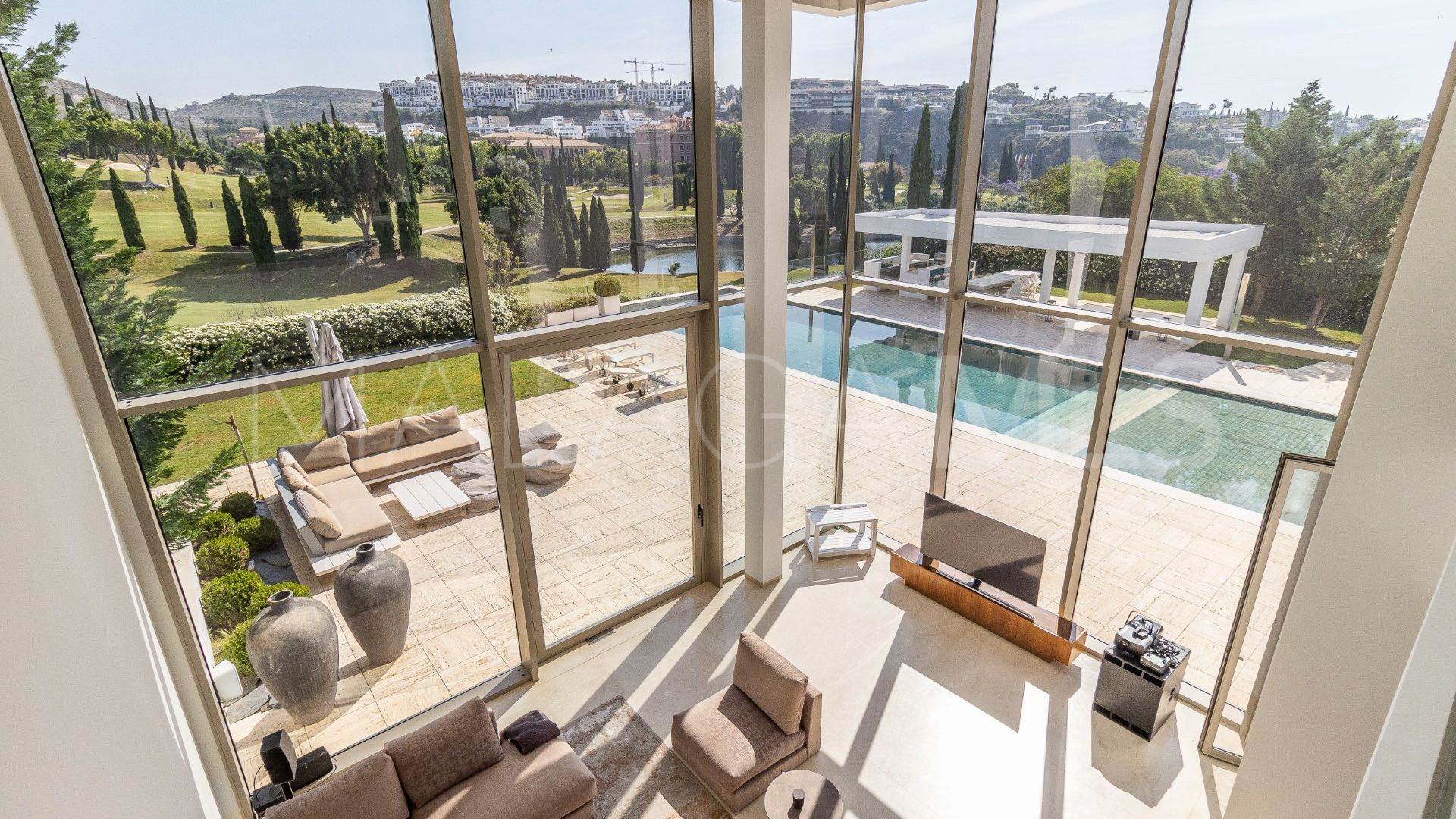 Villa for sale in Los Flamingos Golf