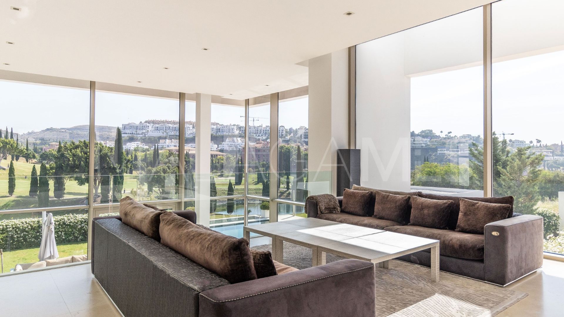 Villa for sale in Los Flamingos Golf