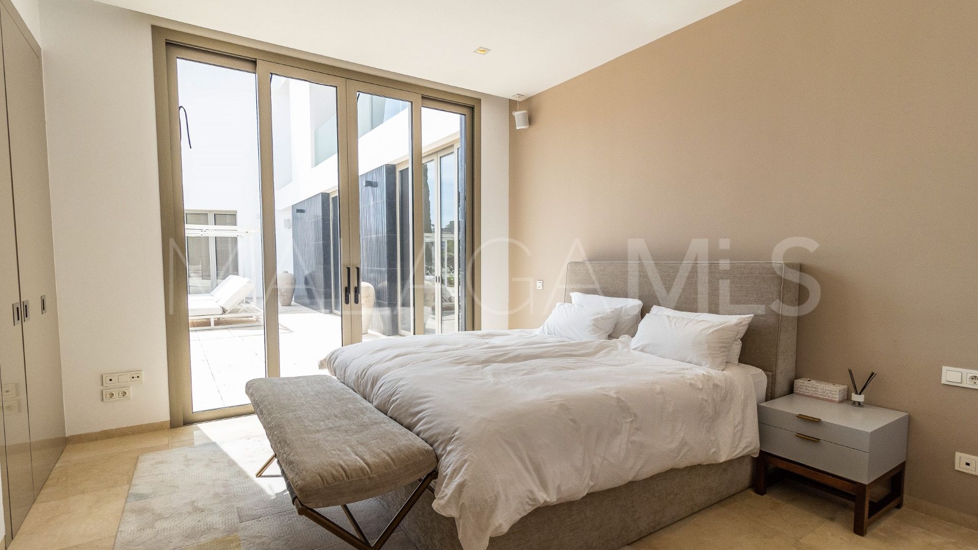 Villa for sale in Los Flamingos Golf