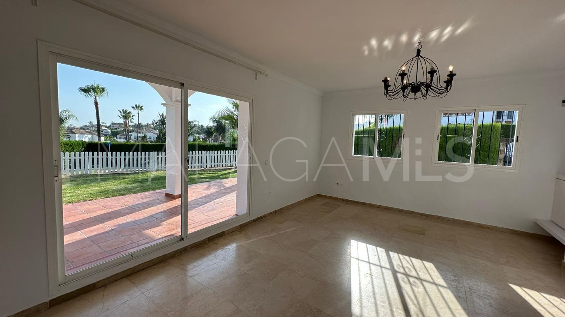 Villa with 5 bedrooms for sale in Marbella Country Club