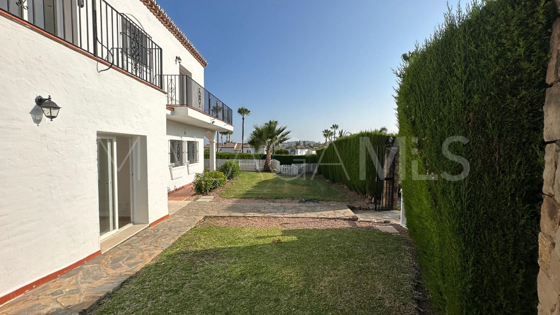 Villa with 5 bedrooms for sale in Marbella Country Club