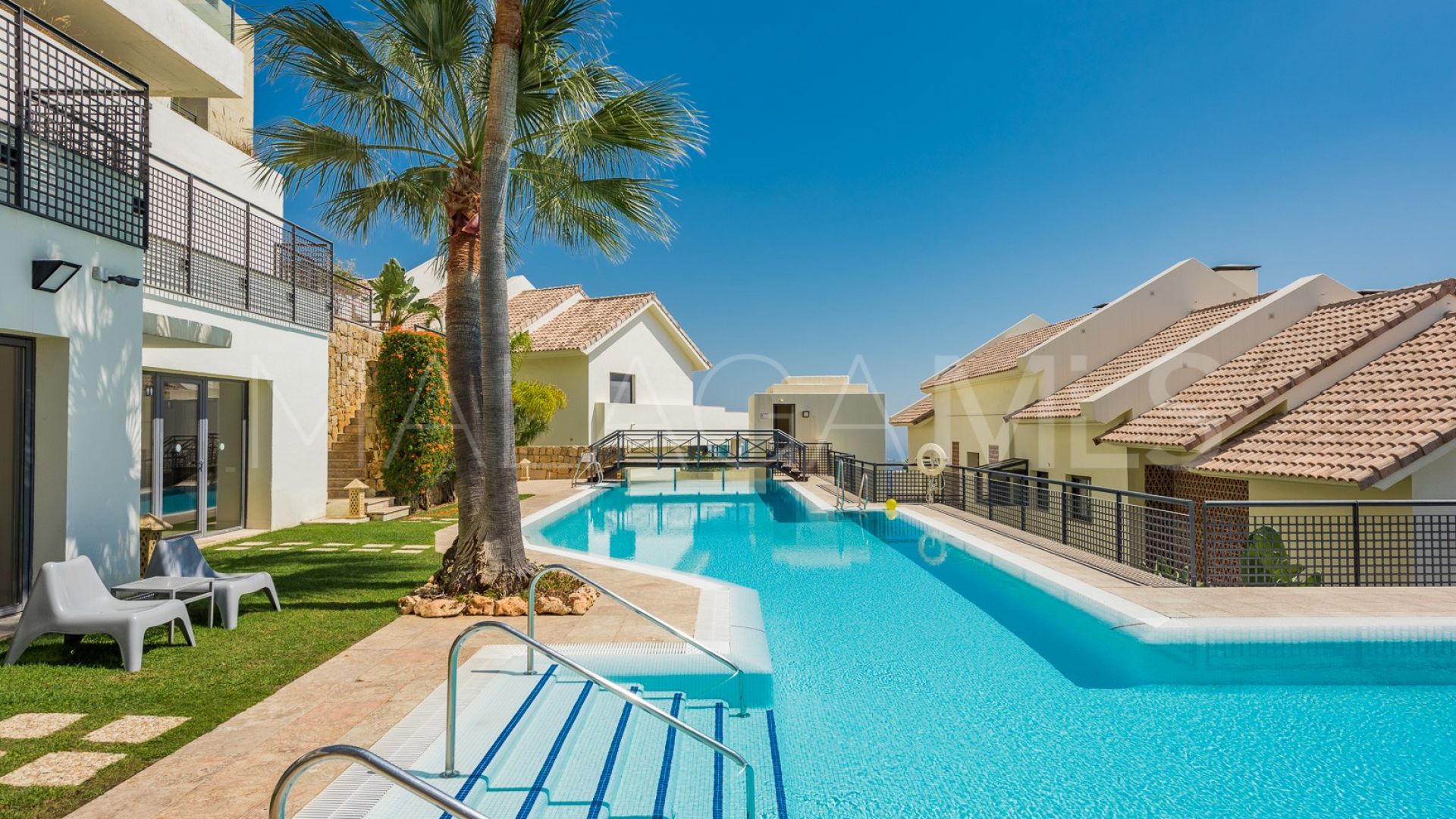 Appartement terrasse for sale in Los Monteros Hill Club