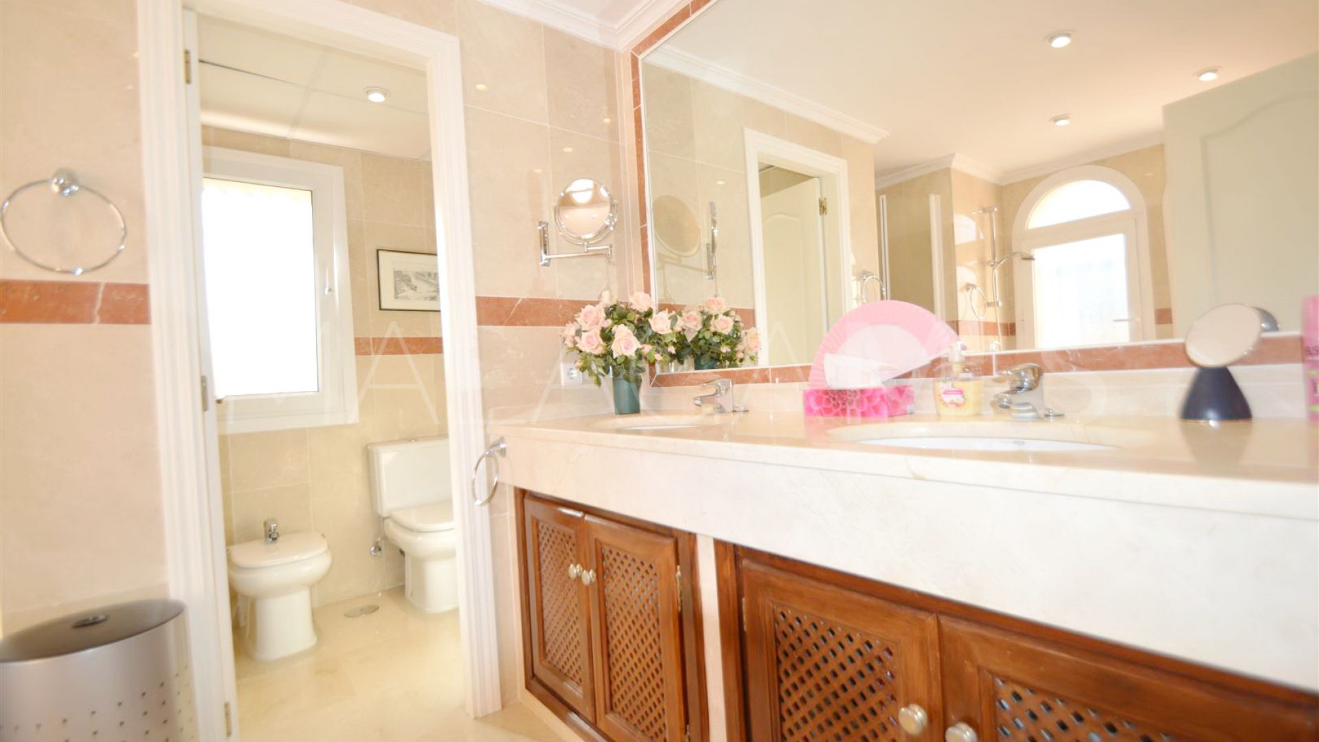 For sale villa in Marbella Centro